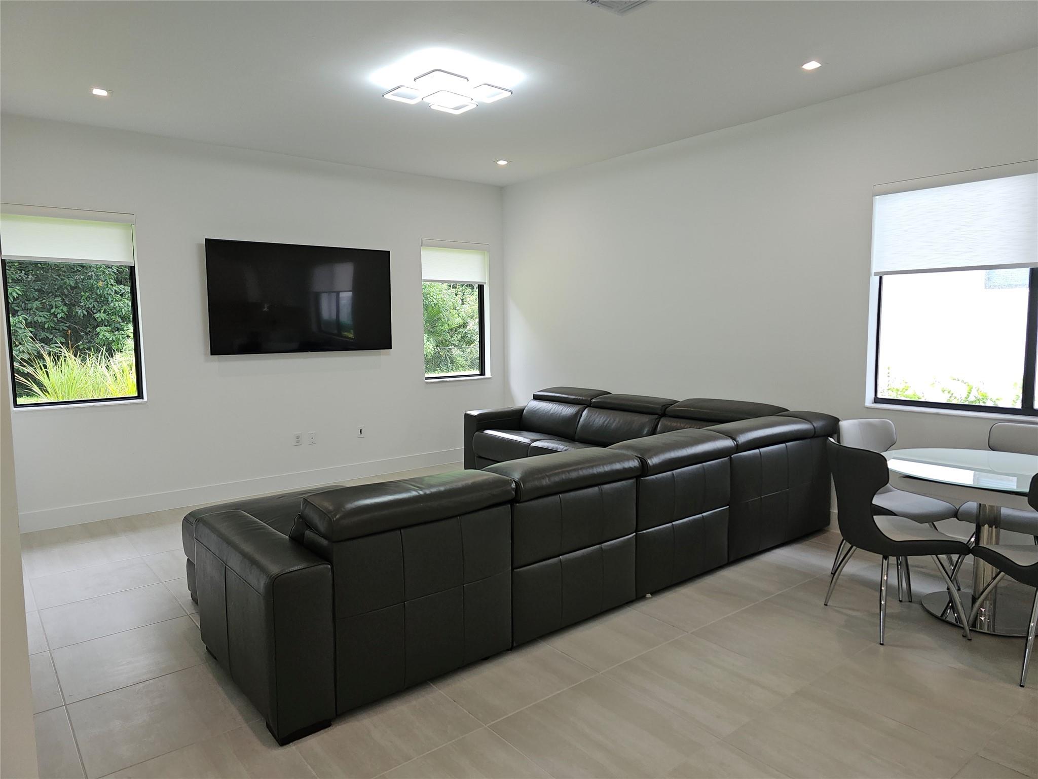 Kingfisher Reserve 183-56 - Residential Lease