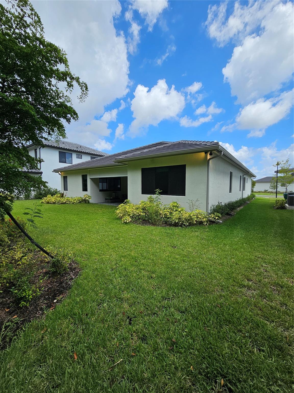 Kingfisher Reserve 183-56 - Residential Lease