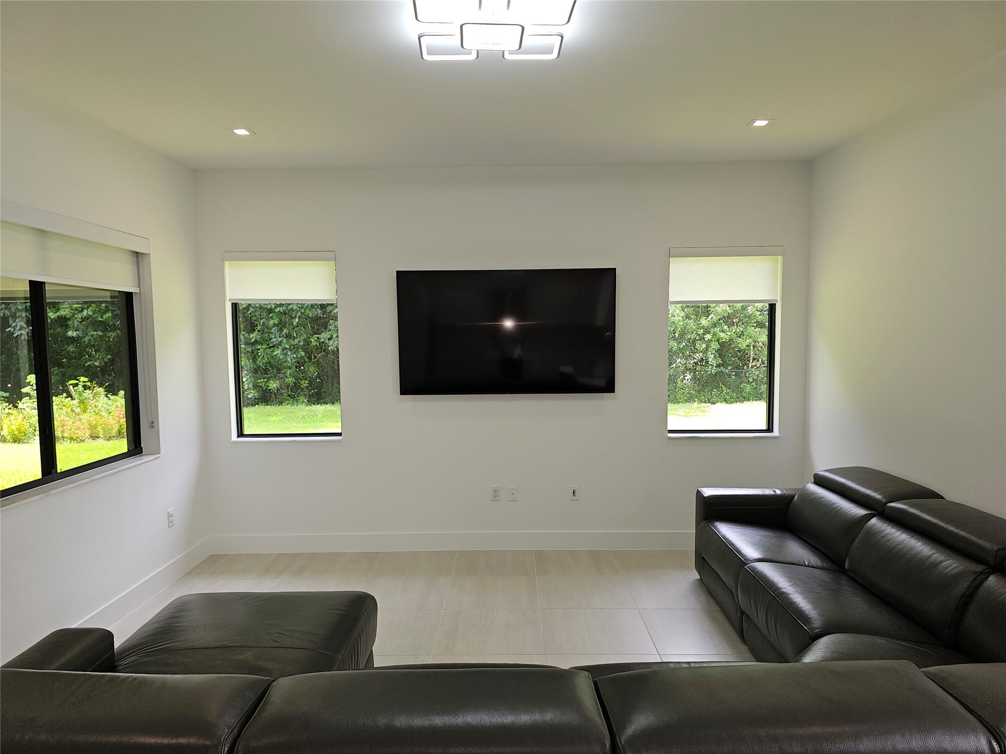 Kingfisher Reserve 183-56 - Residential Lease