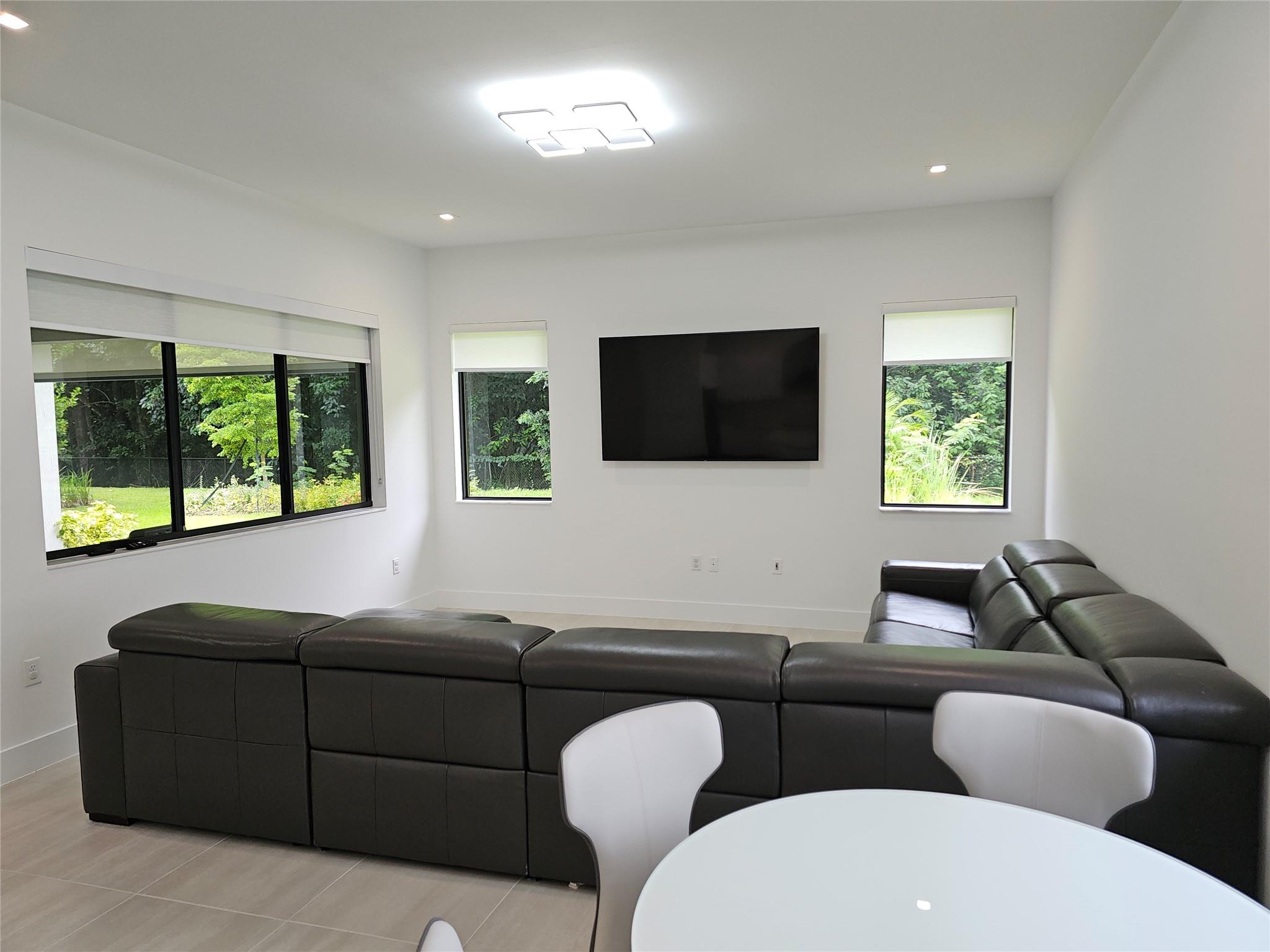 Kingfisher Reserve 183-56 - Residential Lease