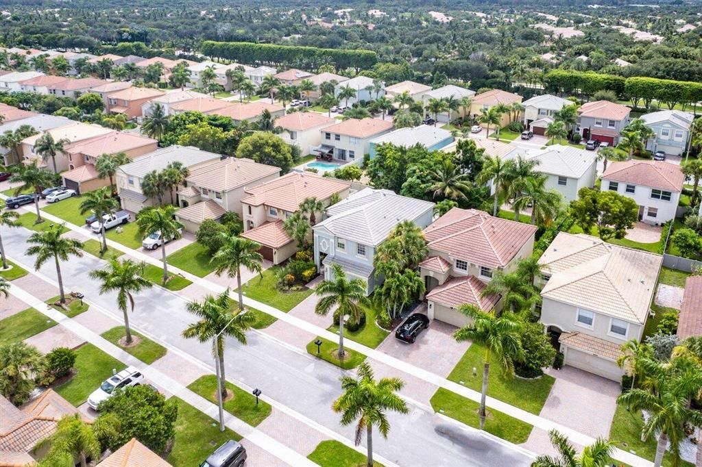 Photo of 9070 Dupont Place Pl, Wellington, FL 33414 (MLS # R10831536)