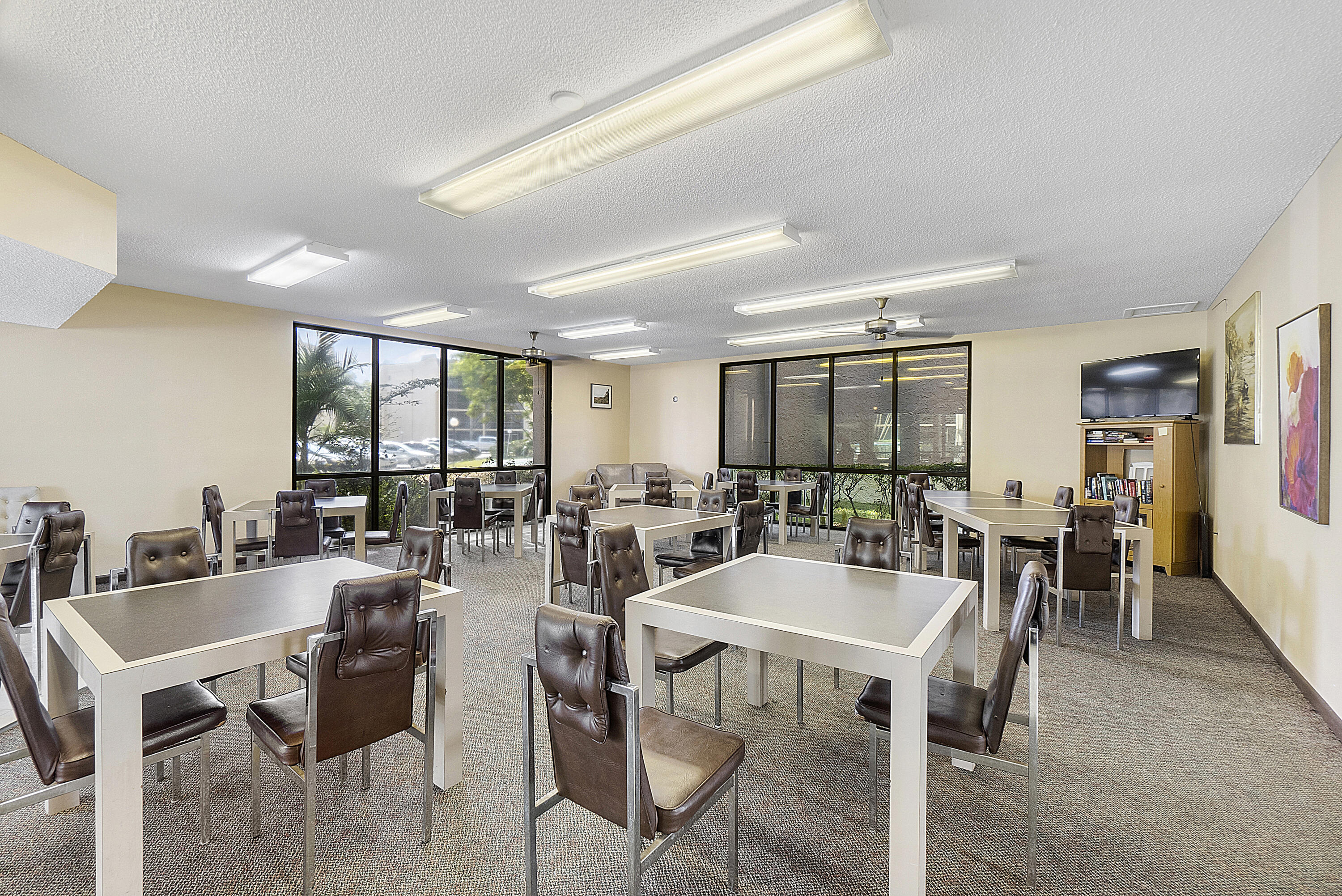 PLANTATION CLUB B CONDO - Residential