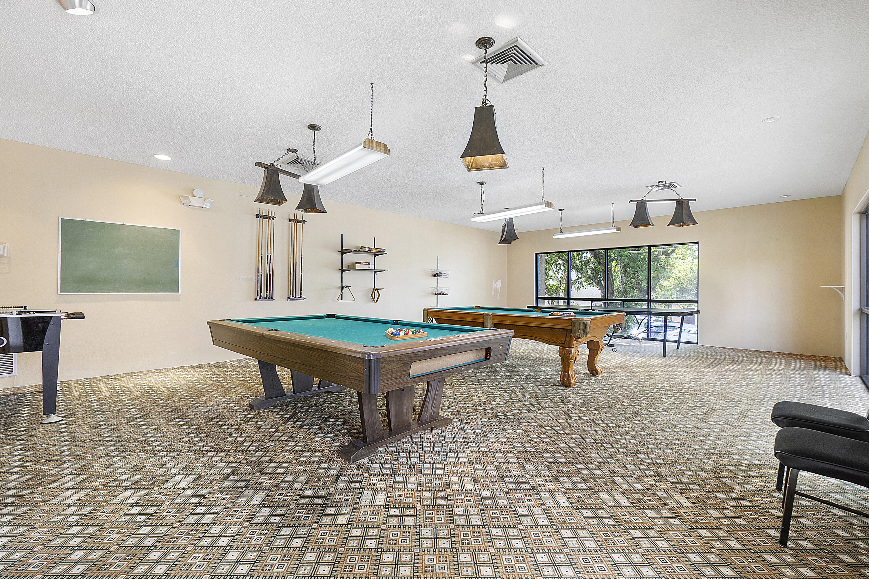 PLANTATION CLUB B CONDO - Residential