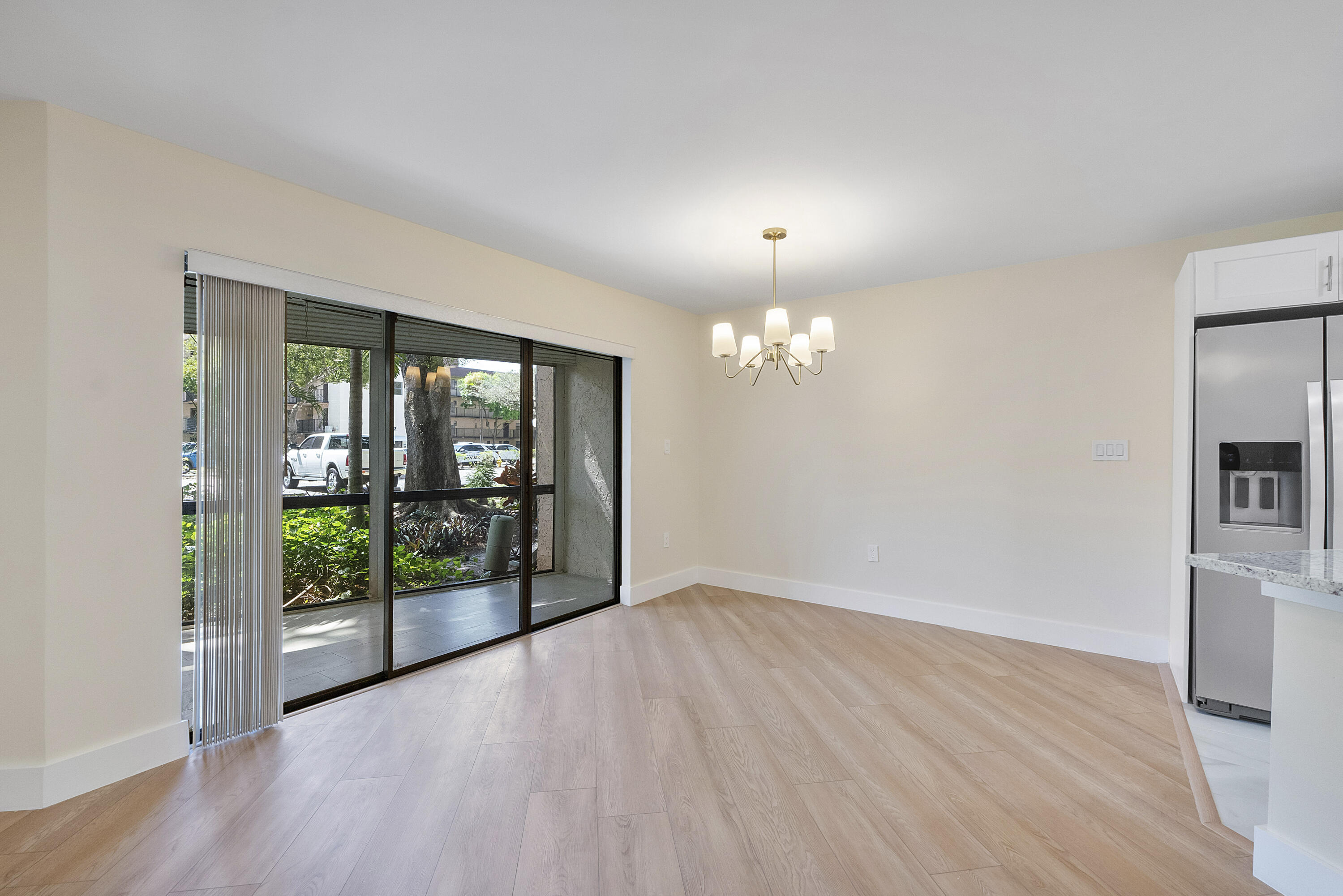 PLANTATION CLUB B CONDO - Residential