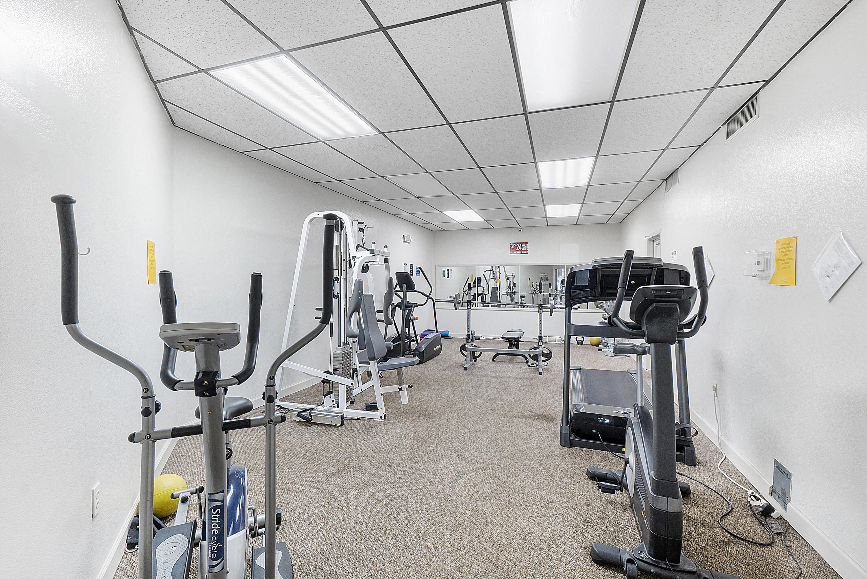 PLANTATION CLUB B CONDO - Residential