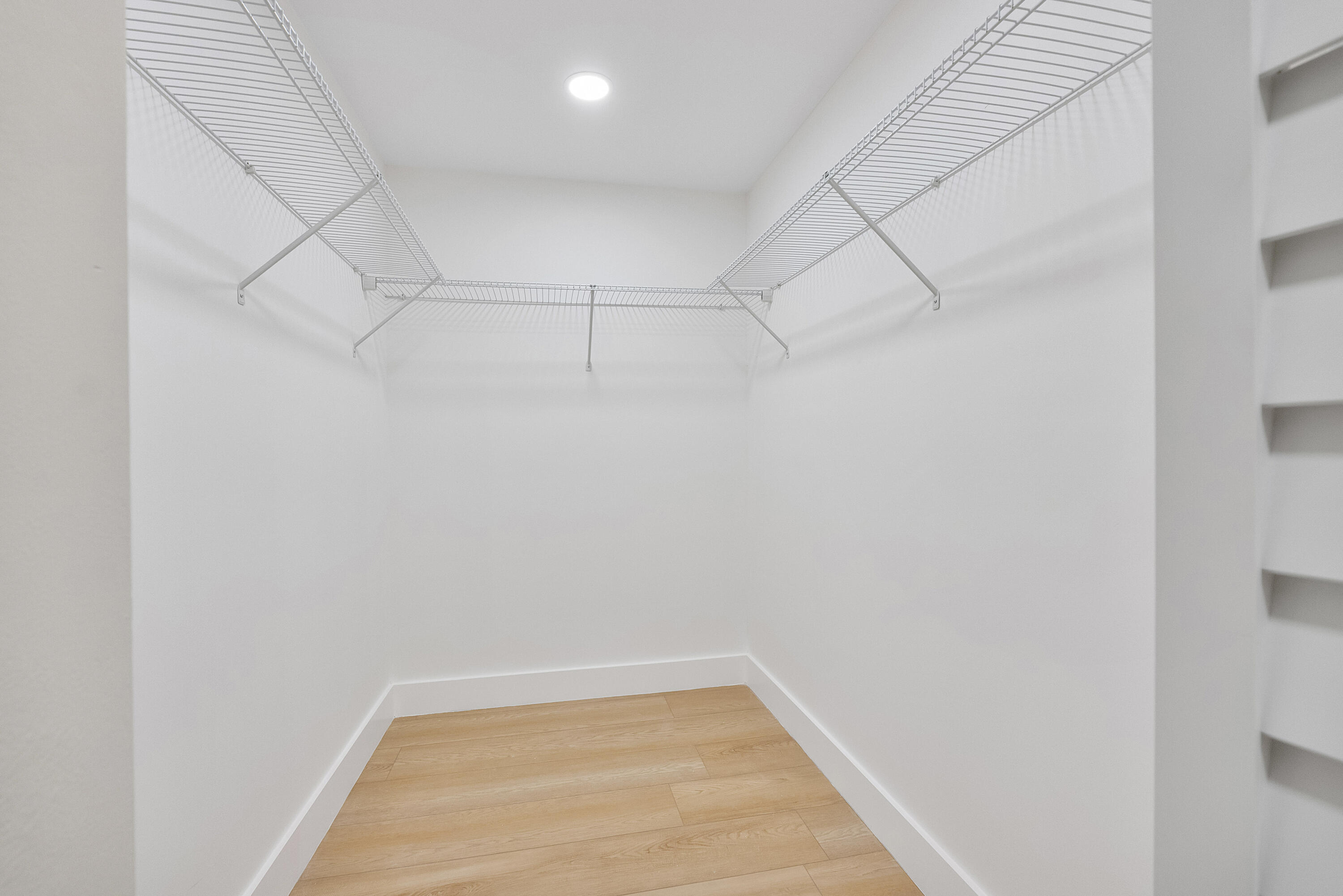 PLANTATION CLUB B CONDO - Residential