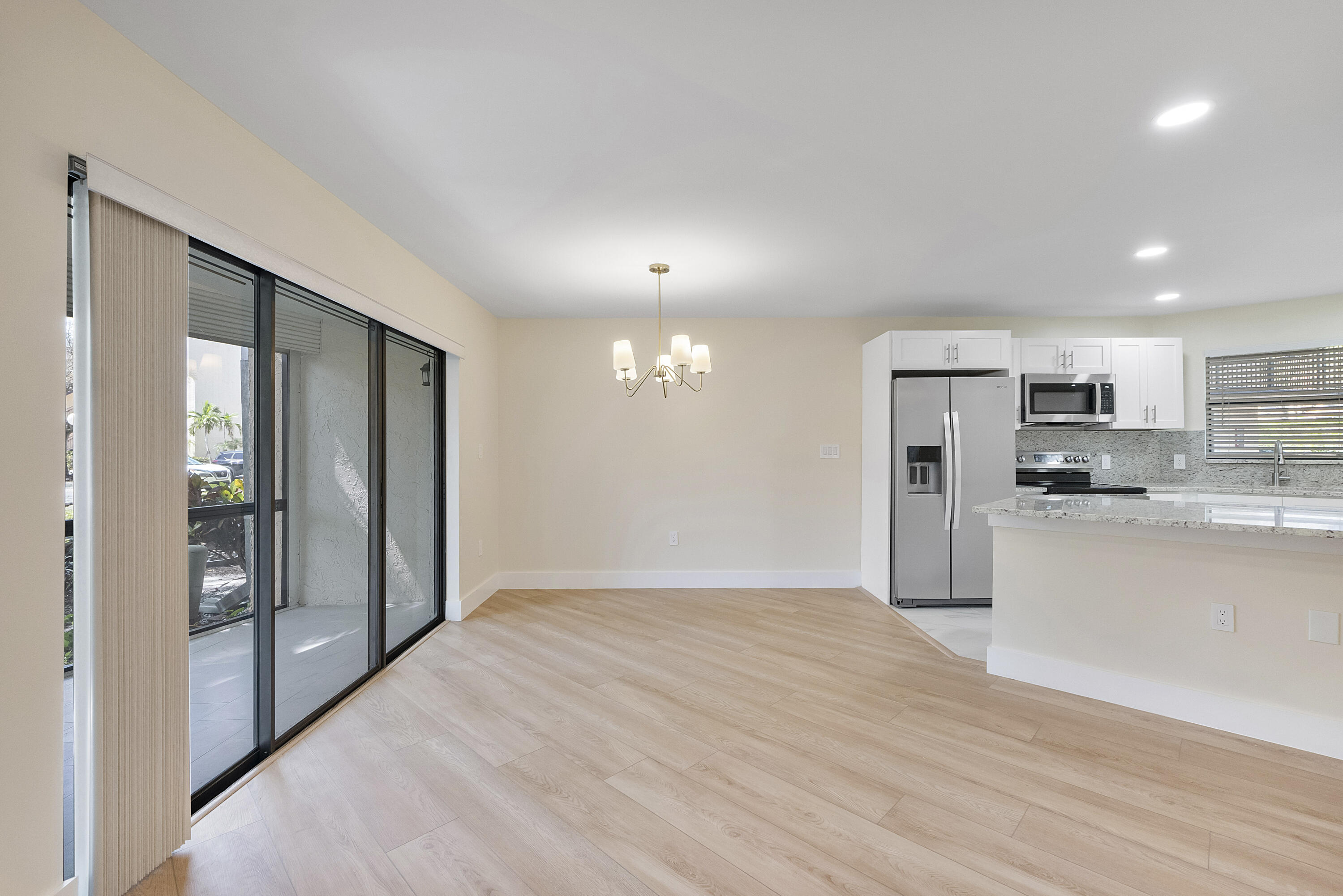 PLANTATION CLUB B CONDO - Residential