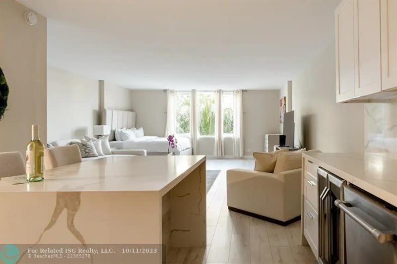 Roney Palace Condo - Residential