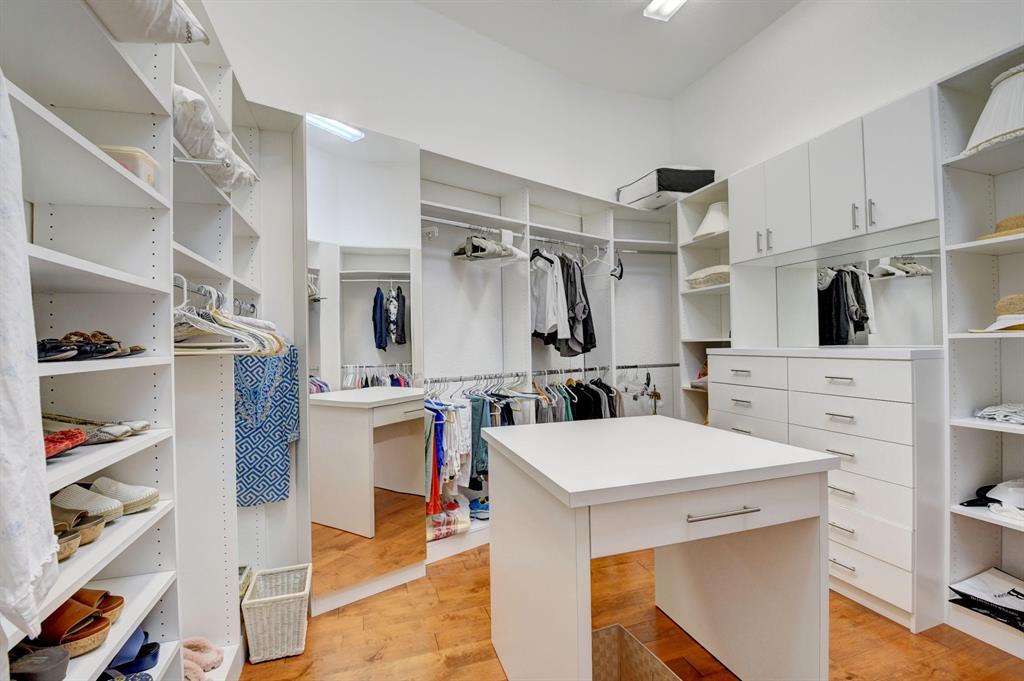 ST ANDREWS COUNTRY CLUB - Residential