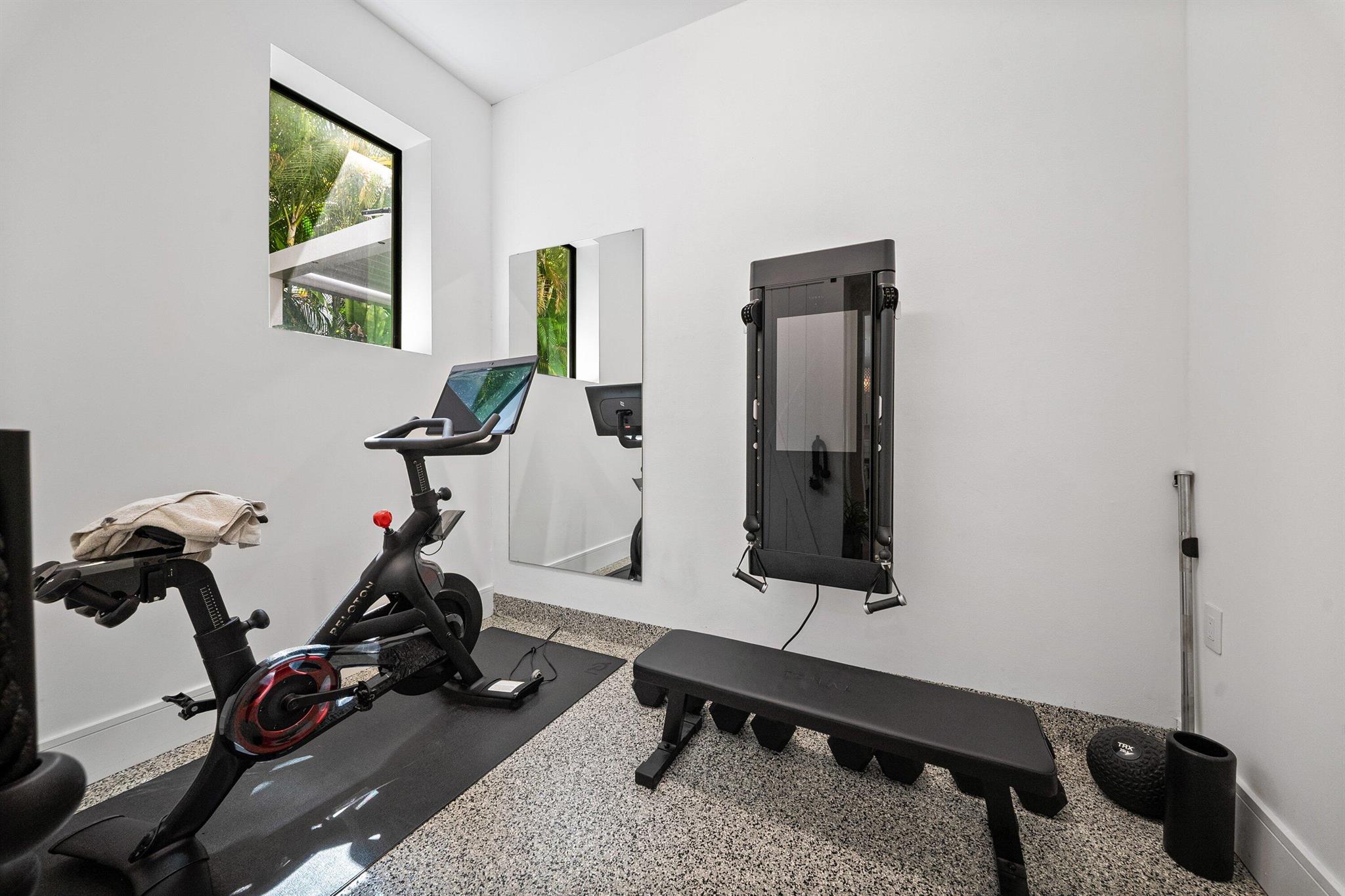 KENMONT FIRST ADD - Residential