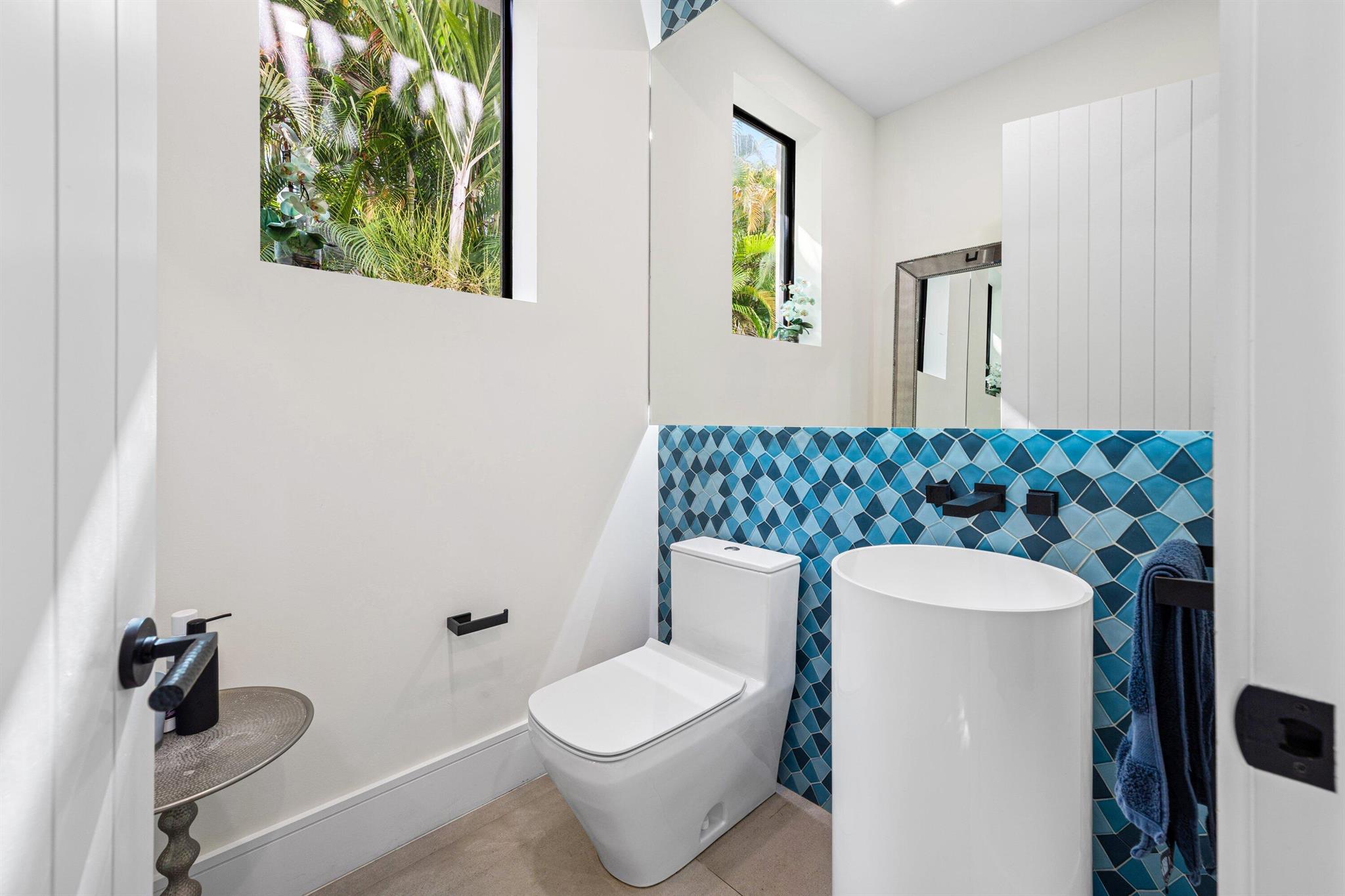 KENMONT FIRST ADD - Residential