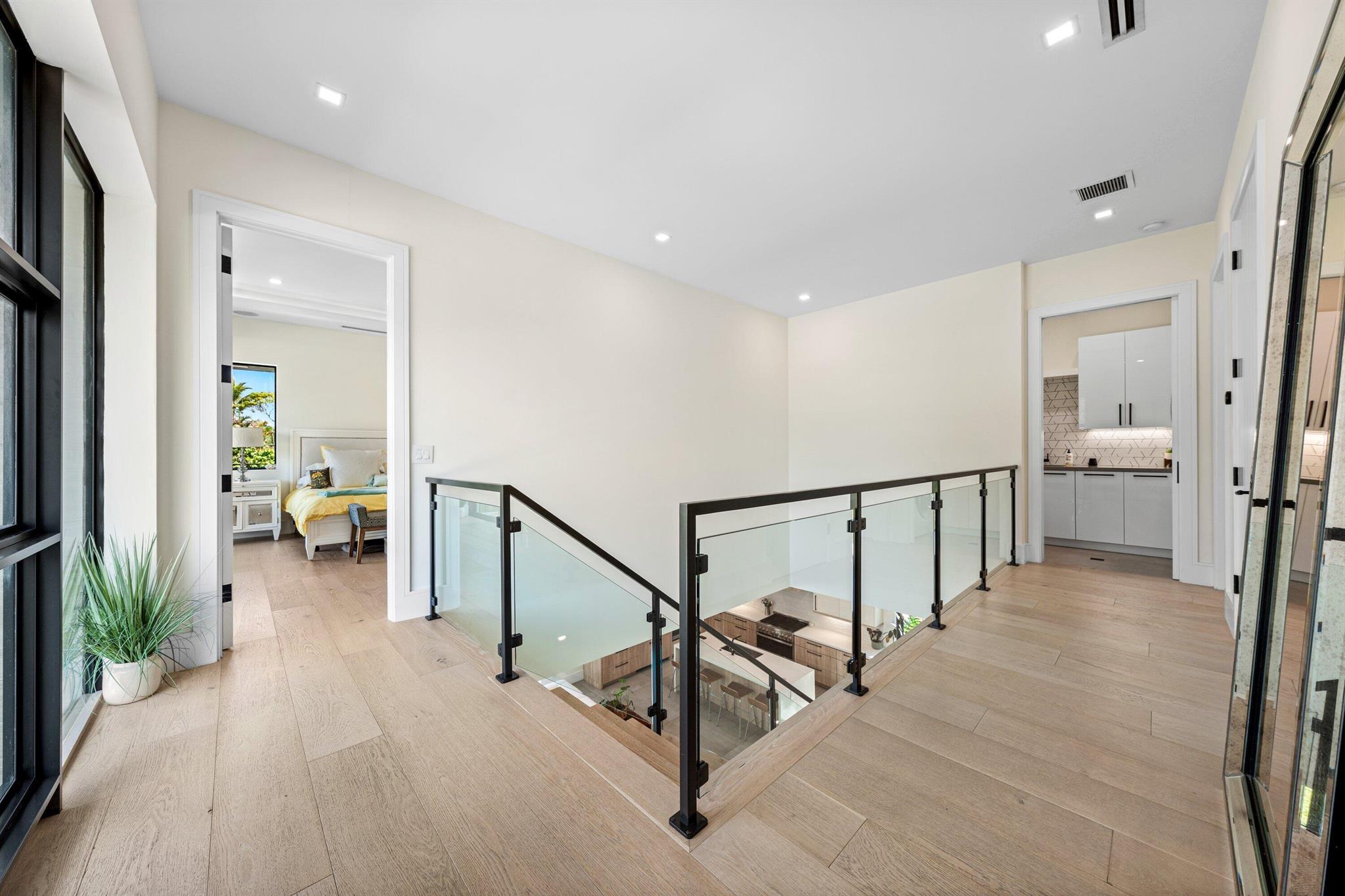 KENMONT FIRST ADD - Residential