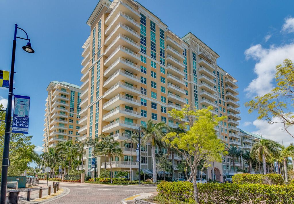 Photo of 700 E Boynton Beach Boulevard #711, Boynton Beach, FL 33435 (MLS # R11105481)