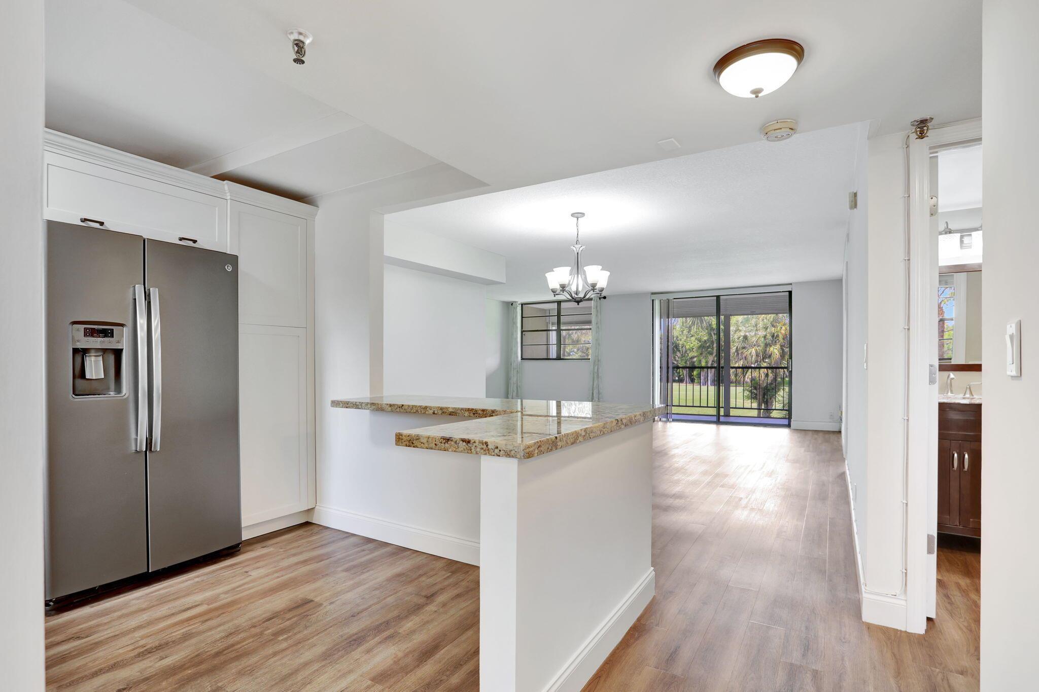 2430 Deer Creek Country Club Boulevard 205-2, Deerfield Beach, FL, 33442/$285,000 2 2430 Deer Creek Country Club Boulevard 205-2