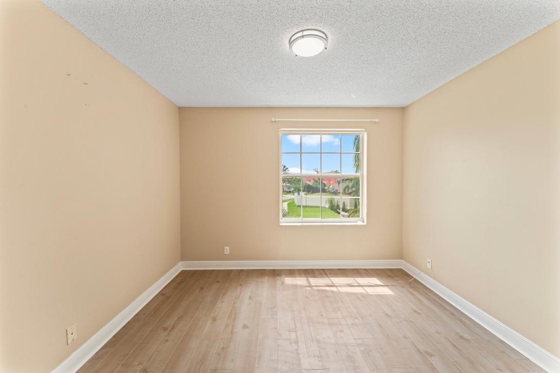 SILVER LAKES PHASE III - Residential