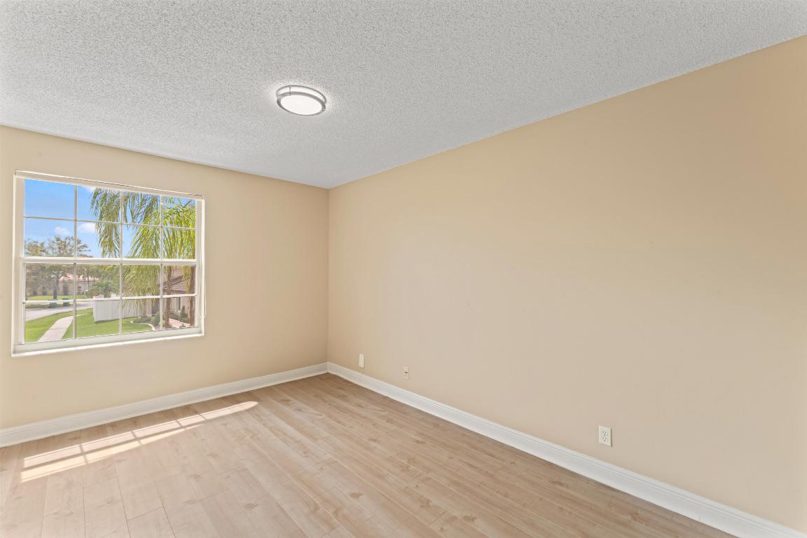 SILVER LAKES PHASE III - Residential