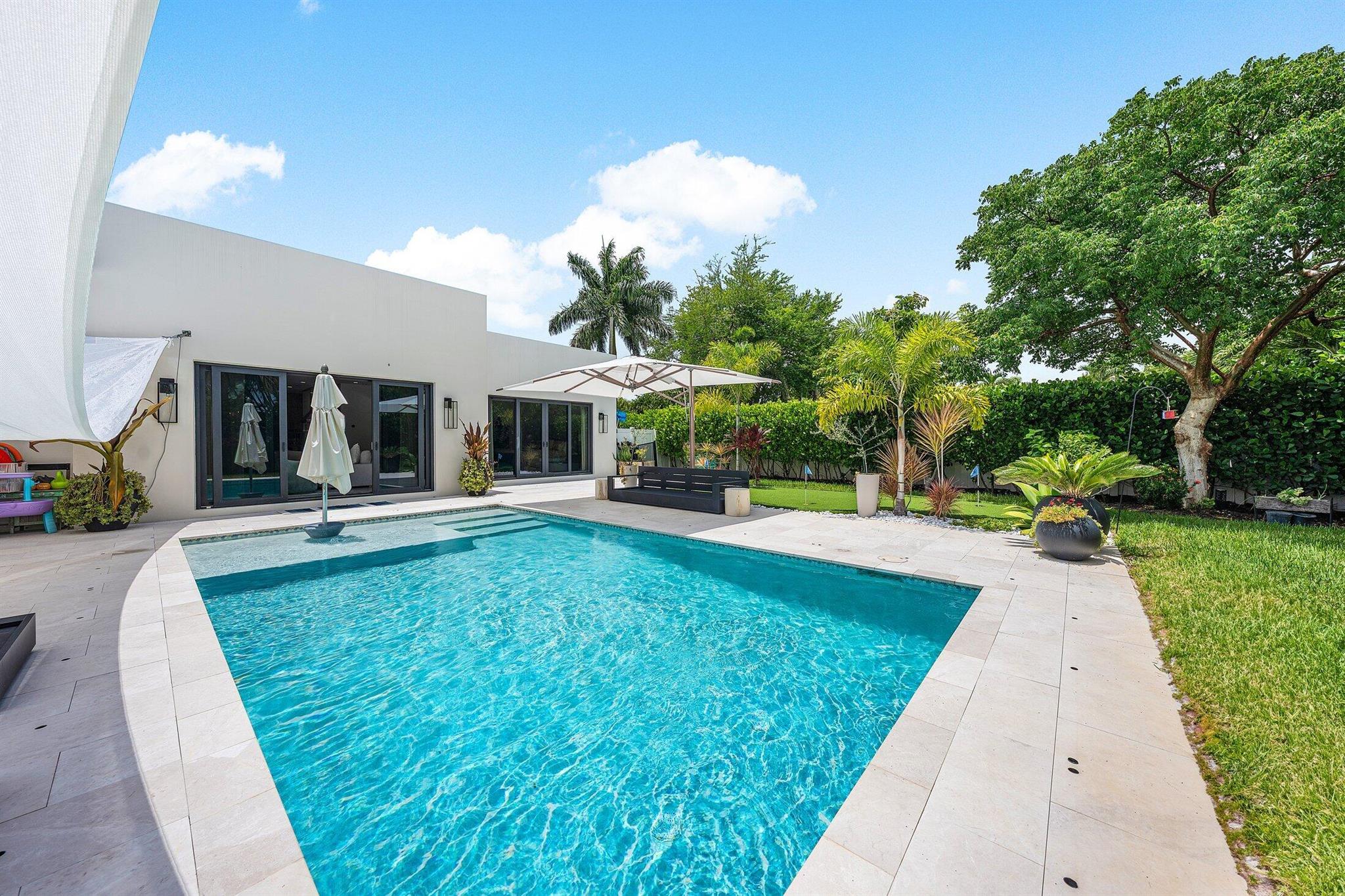 PLUMOSA PARK SEC A, B AND - Residential