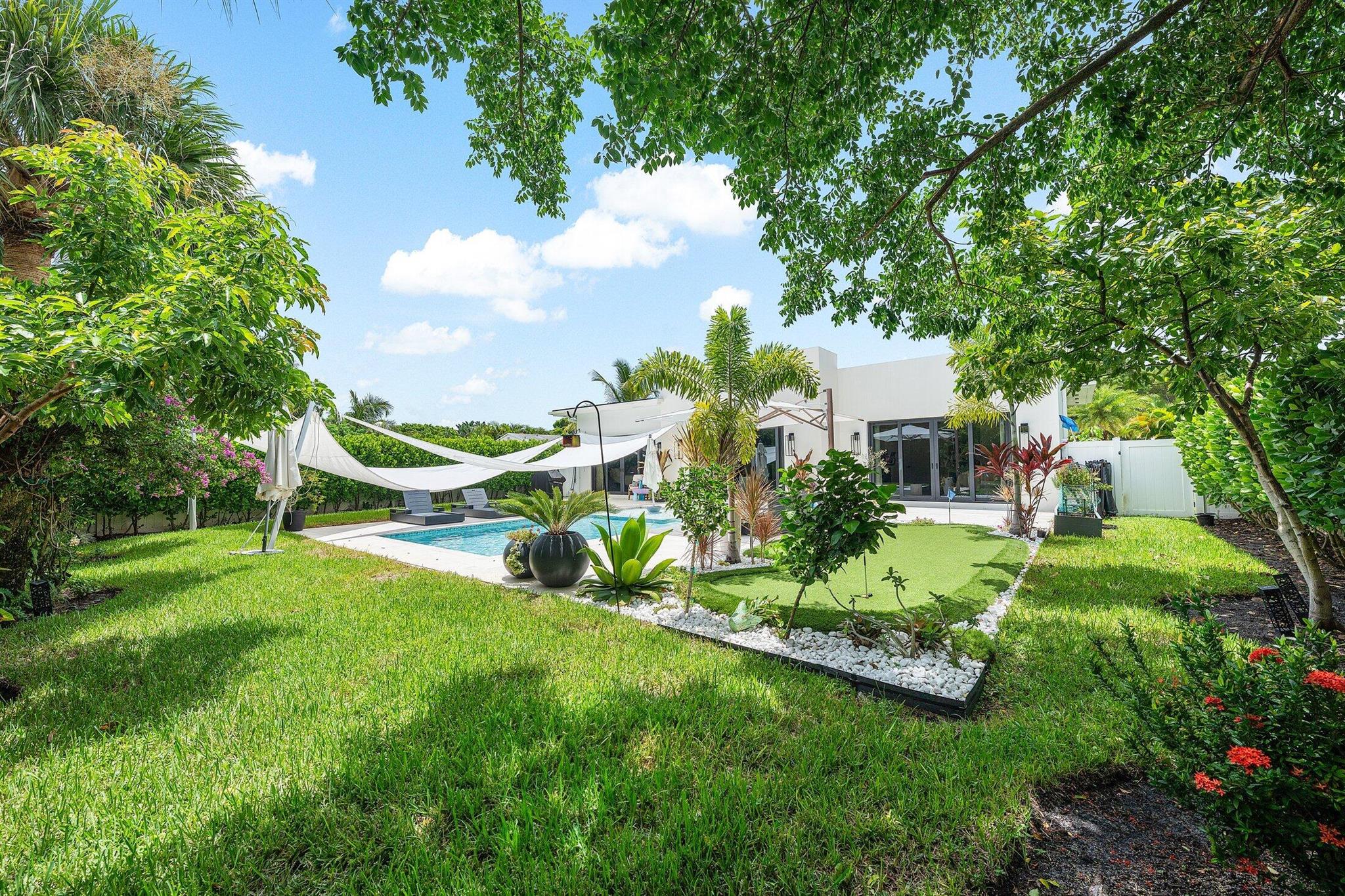 PLUMOSA PARK SEC A, B AND - Residential