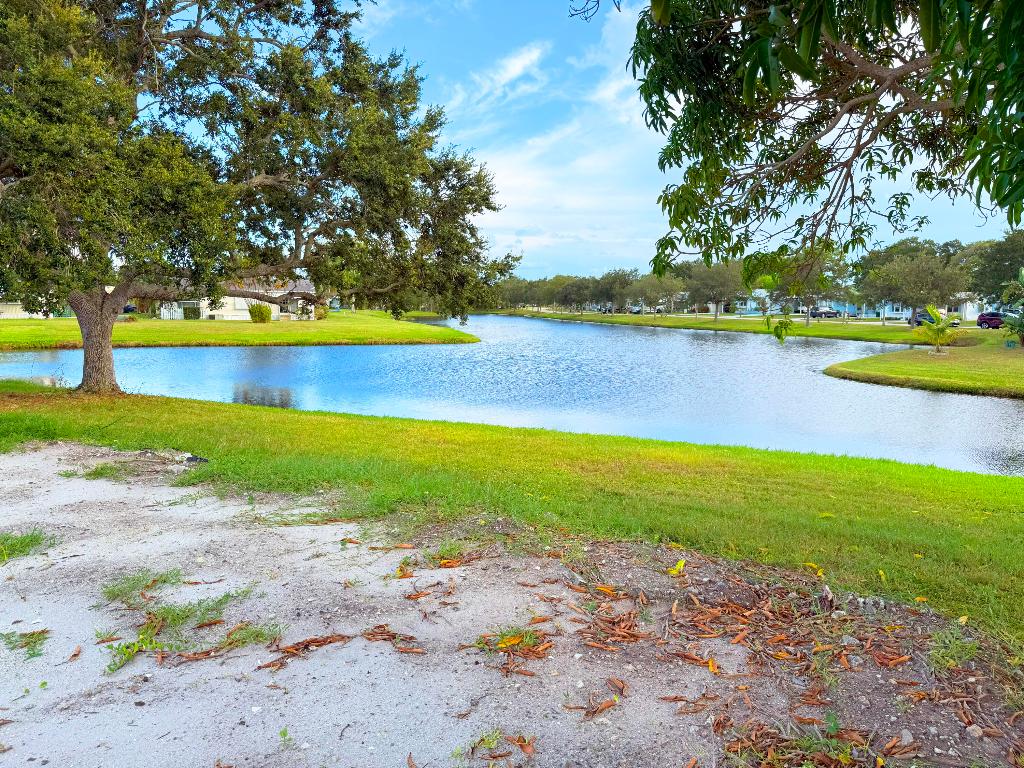 Spanish Lakes Riverfront - Residential