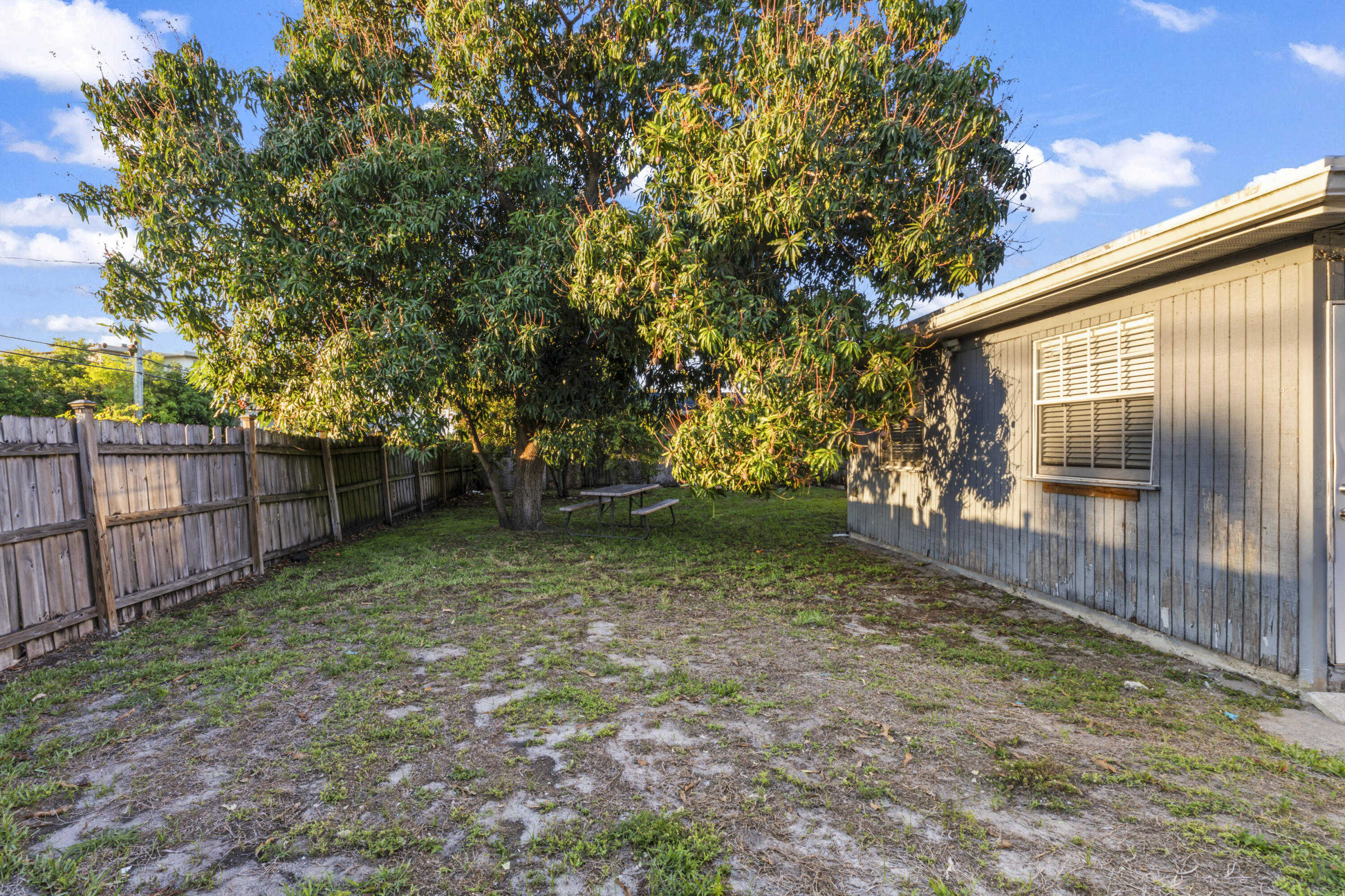 PALM RIDGE ESTS NO 2 IN - Residential