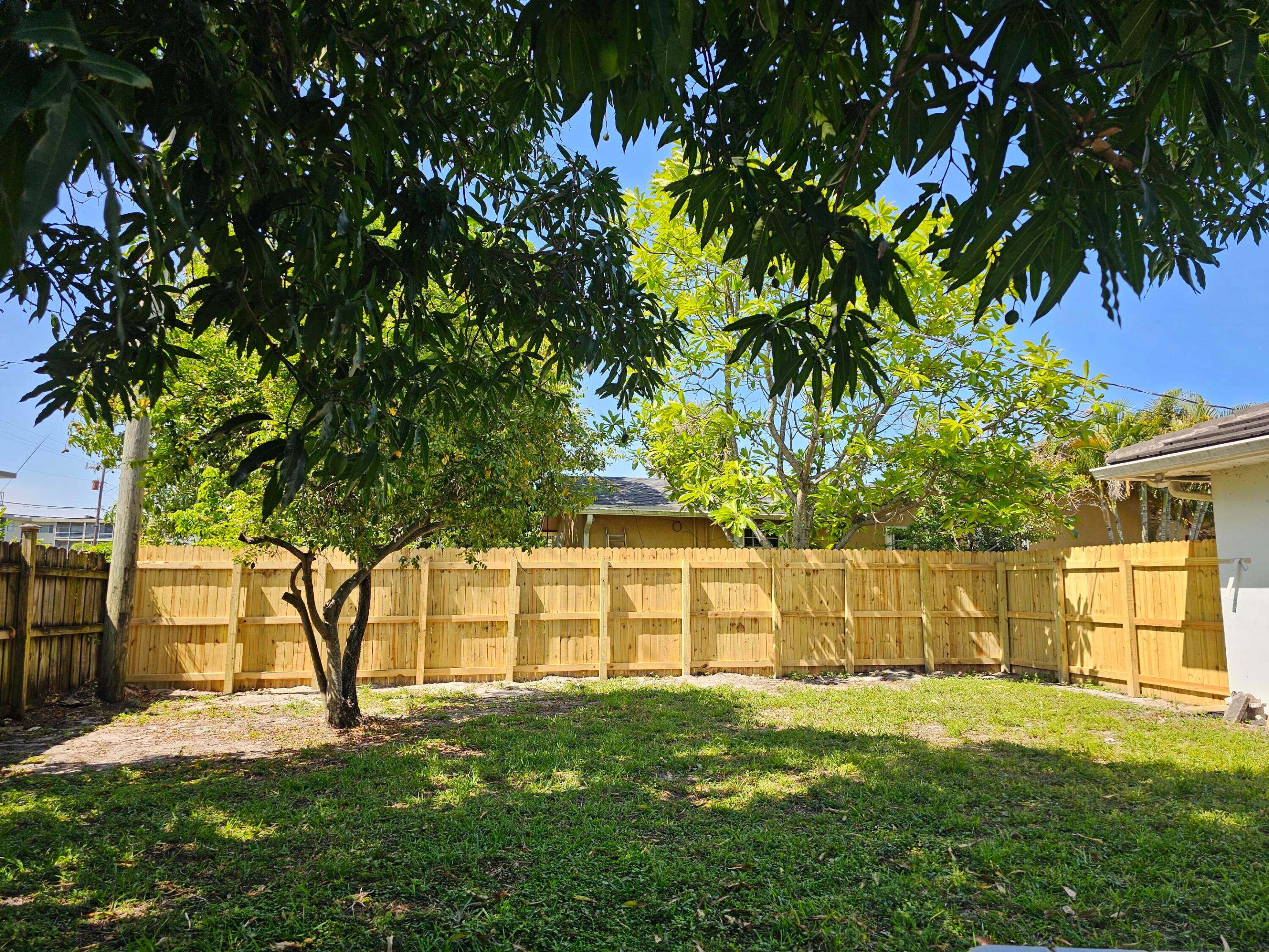 PALM RIDGE ESTS NO 2 IN - Residential