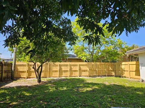 Tiny photo for 8361 Wilton Drive, Lake Clarke Shores, FL 33406 (MLS # R11168573)