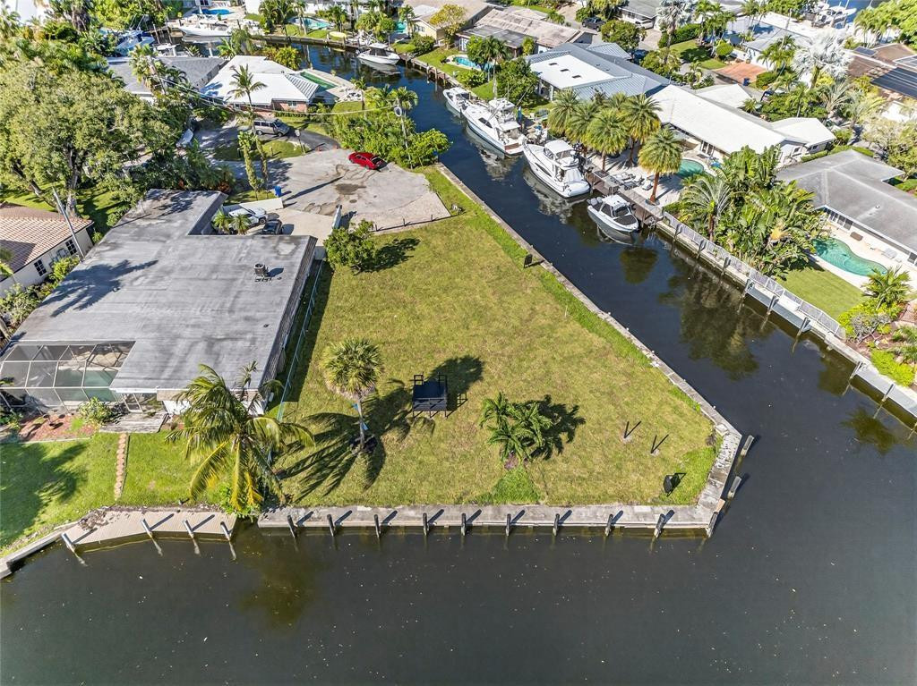 Tropical Point 2 54-27 B - Land