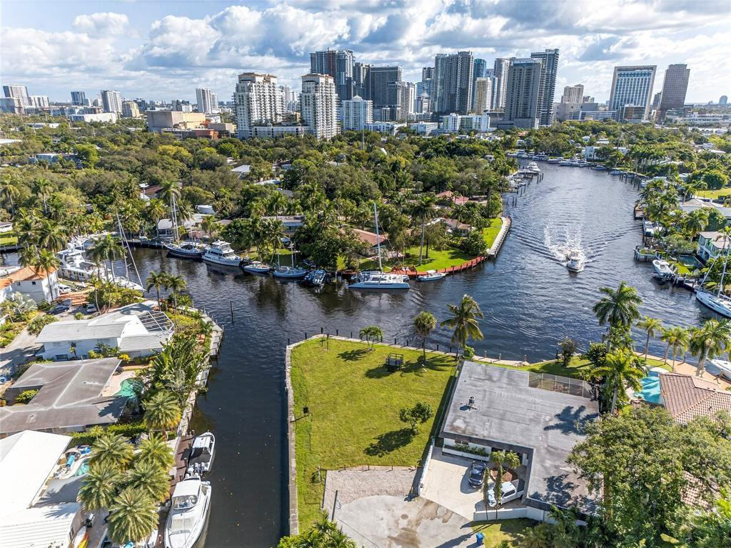 Tropical Point 2 54-27 B - Land