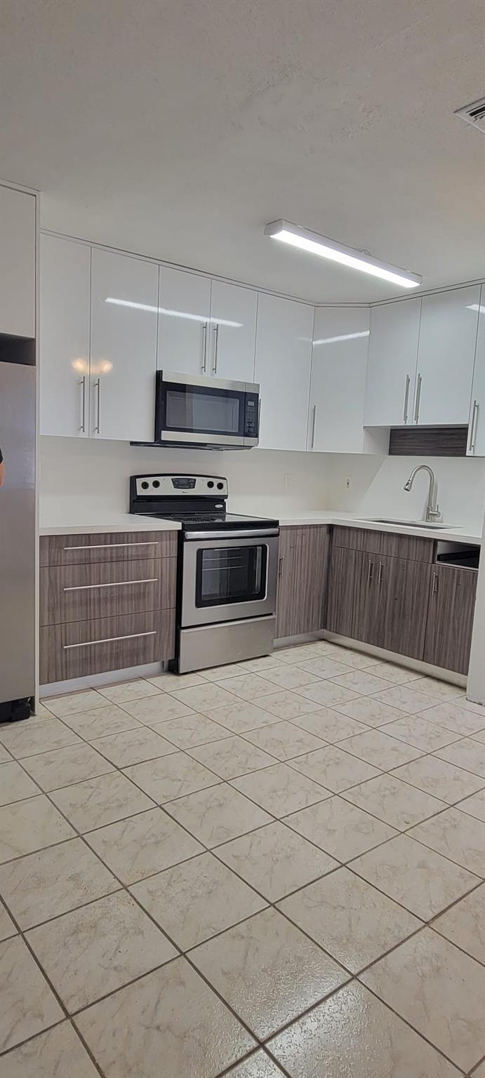 Liberia 1-34 B - Residential Income