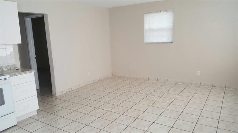 Liberia 1-34 B - Residential Income