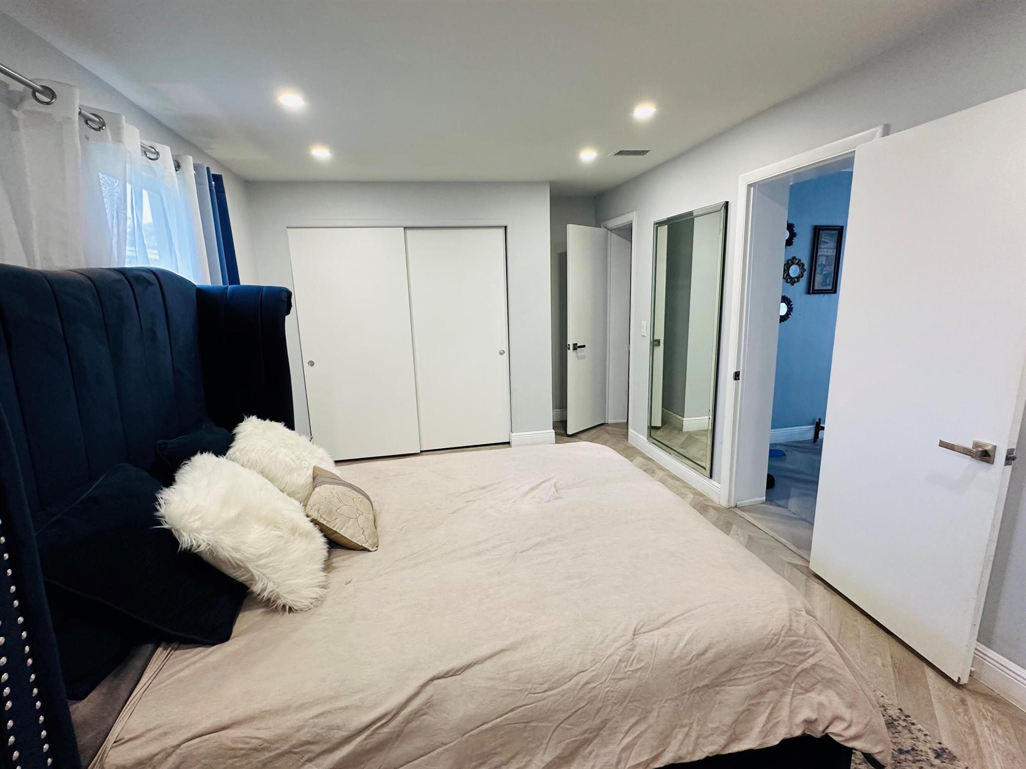 FOREST HILL VILLAGE 4 - Residential