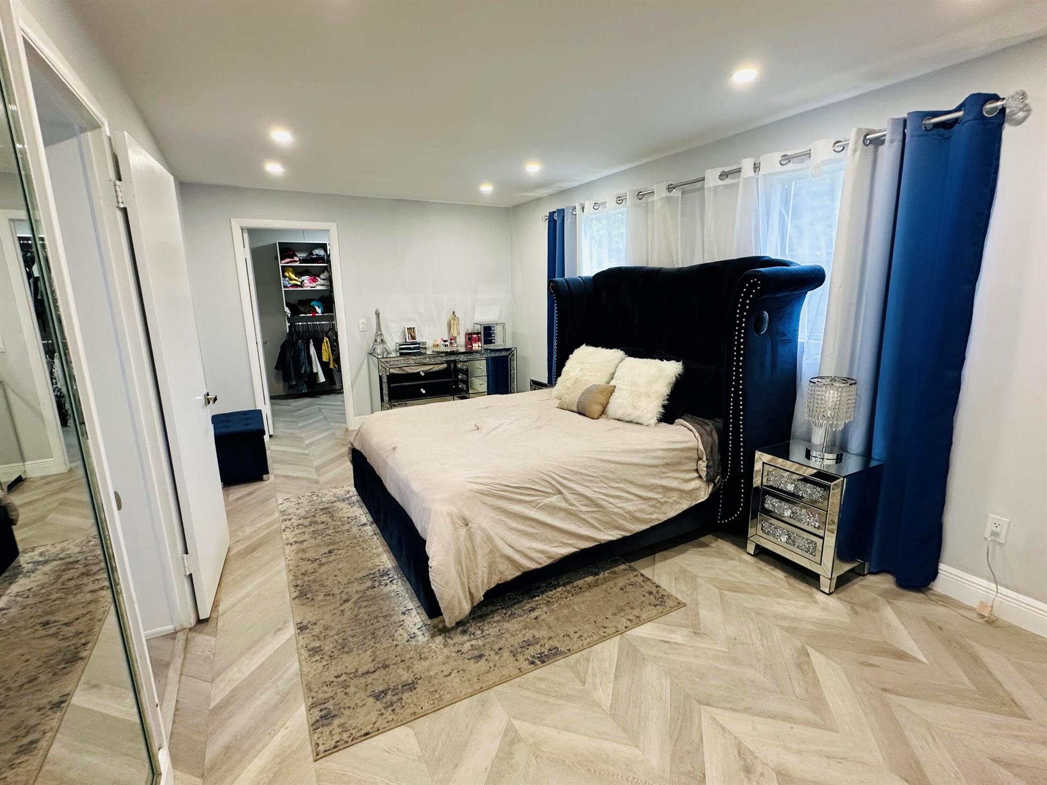 FOREST HILL VILLAGE 4 - Residential