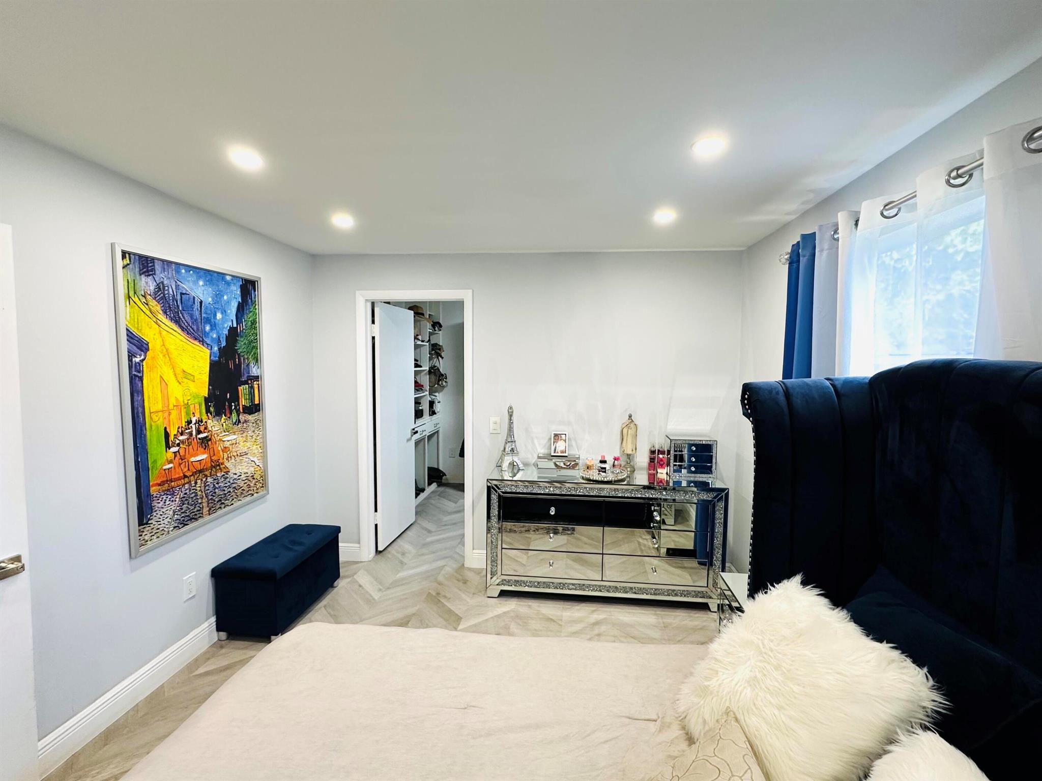 FOREST HILL VILLAGE 4 - Residential