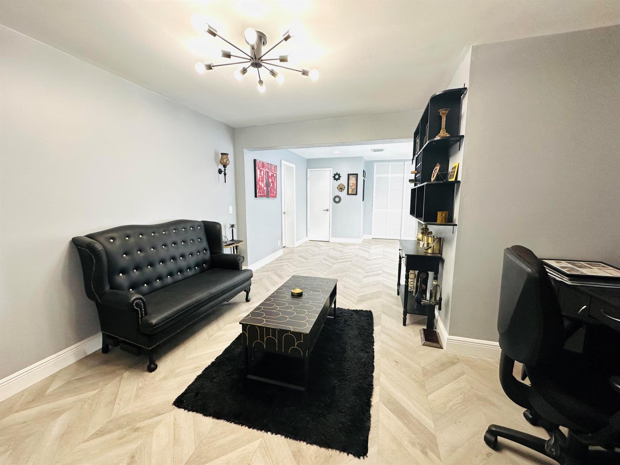 FOREST HILL VILLAGE 4 - Residential