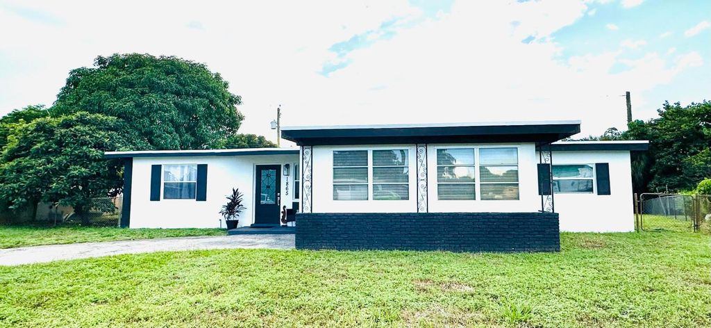 Photo of 1865 W Chatham Road, West Palm Beach, FL 33415 (MLS # R11130174)