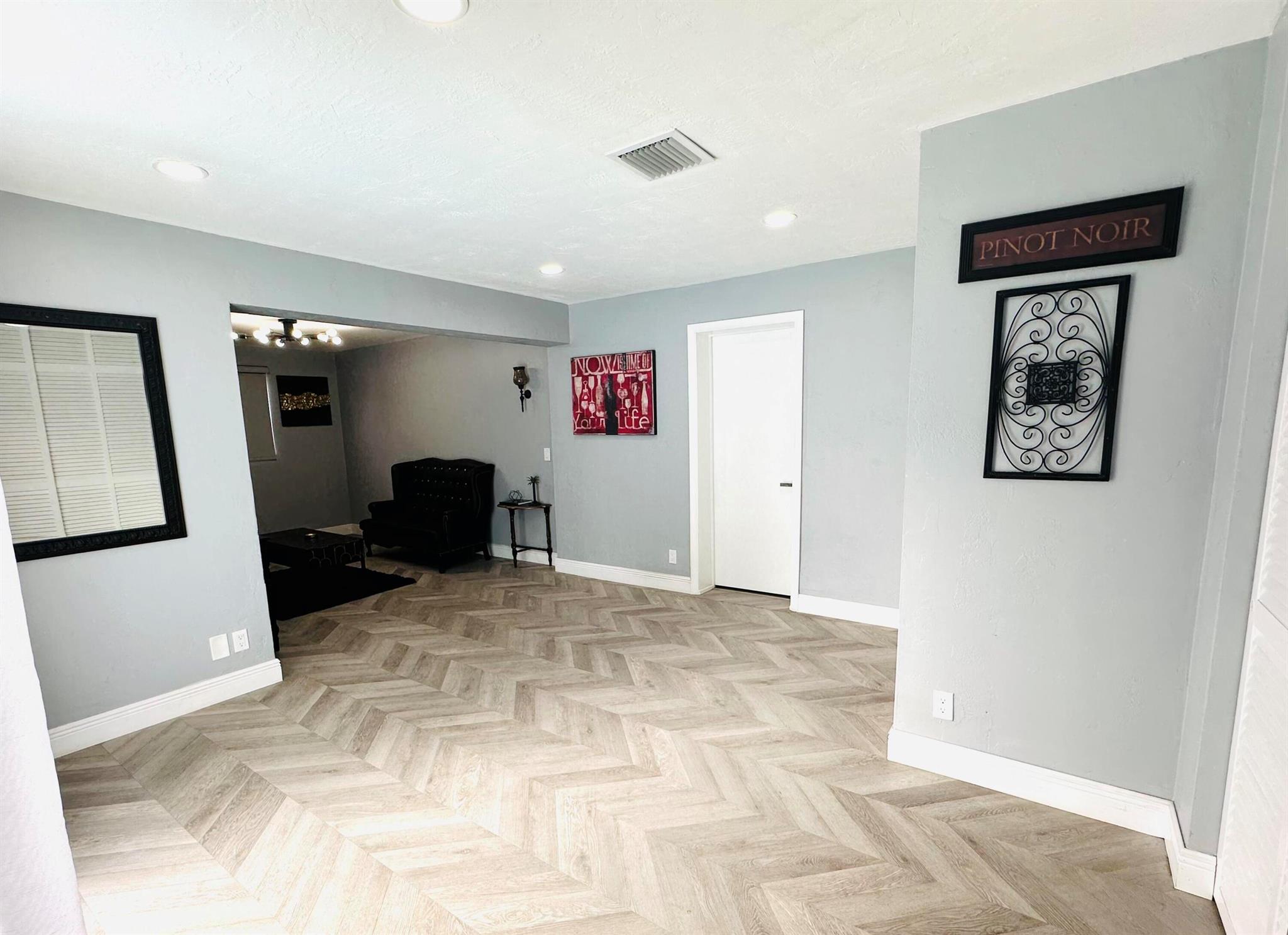 FOREST HILL VILLAGE 4 - Residential