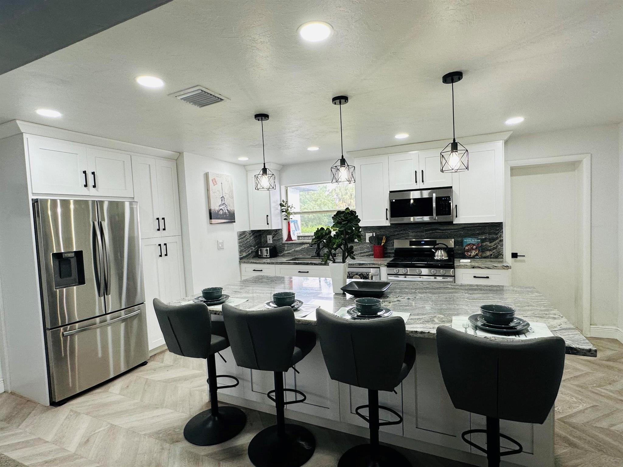 FOREST HILL VILLAGE 4 - Residential