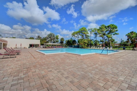Tiny photo for 4721 Lucerne Lakes Boulevard E #711, Lake Worth, FL 33467 (MLS # B26068152)