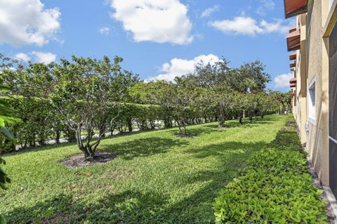 Tiny photo for 4721 Lucerne Lakes Boulevard E #711, Lake Worth, FL 33467 (MLS # B26068152)