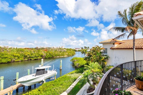 Tiny photo for 16904 PASSAGE S, Jupiter, FL 33477 (MLS # B26090455)