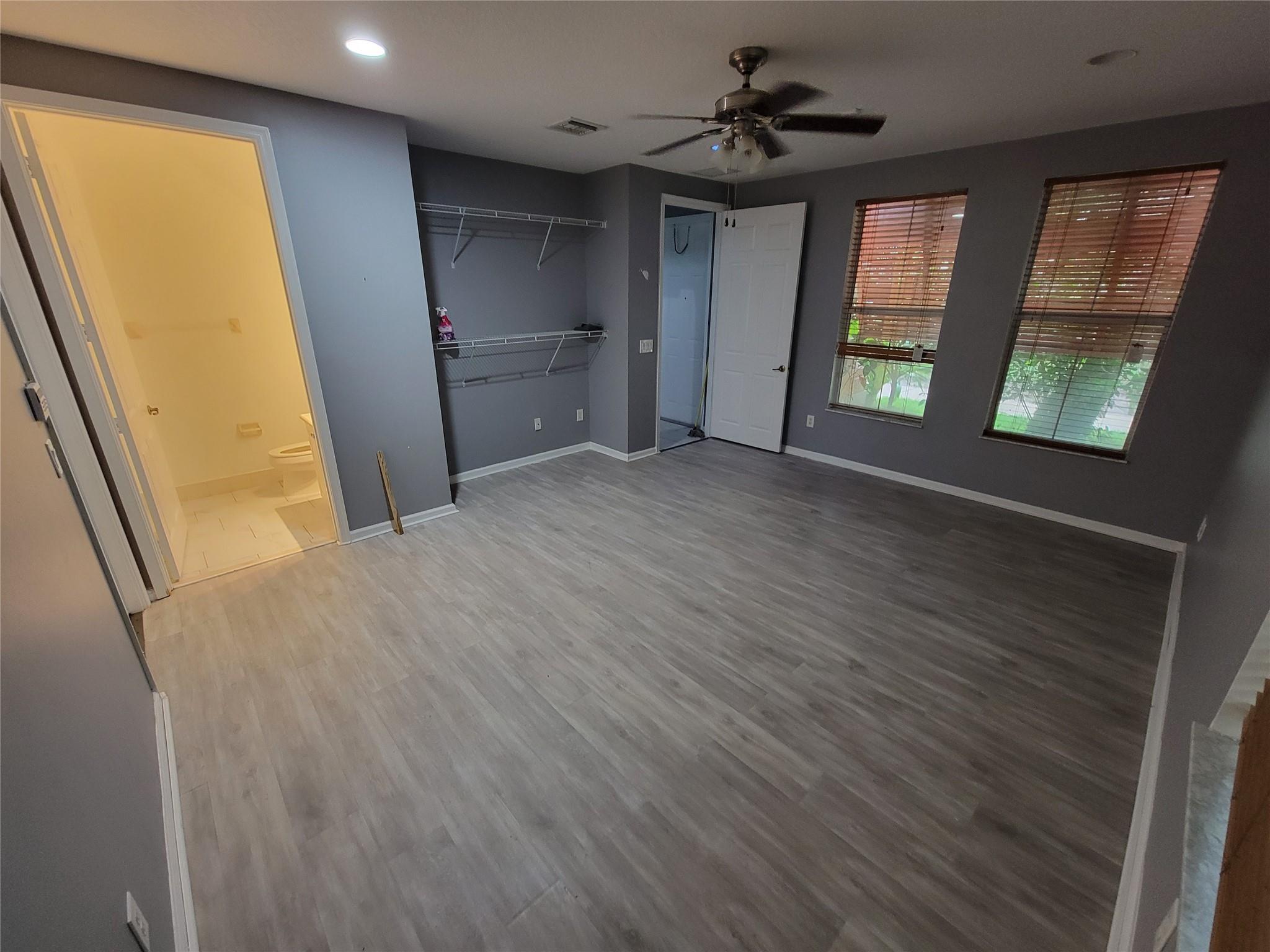 3920 Laurel Ln