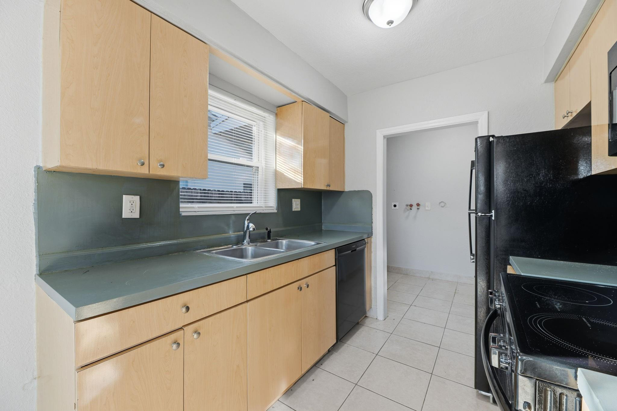 Sunland Park Sec 2 25-37 - Residential