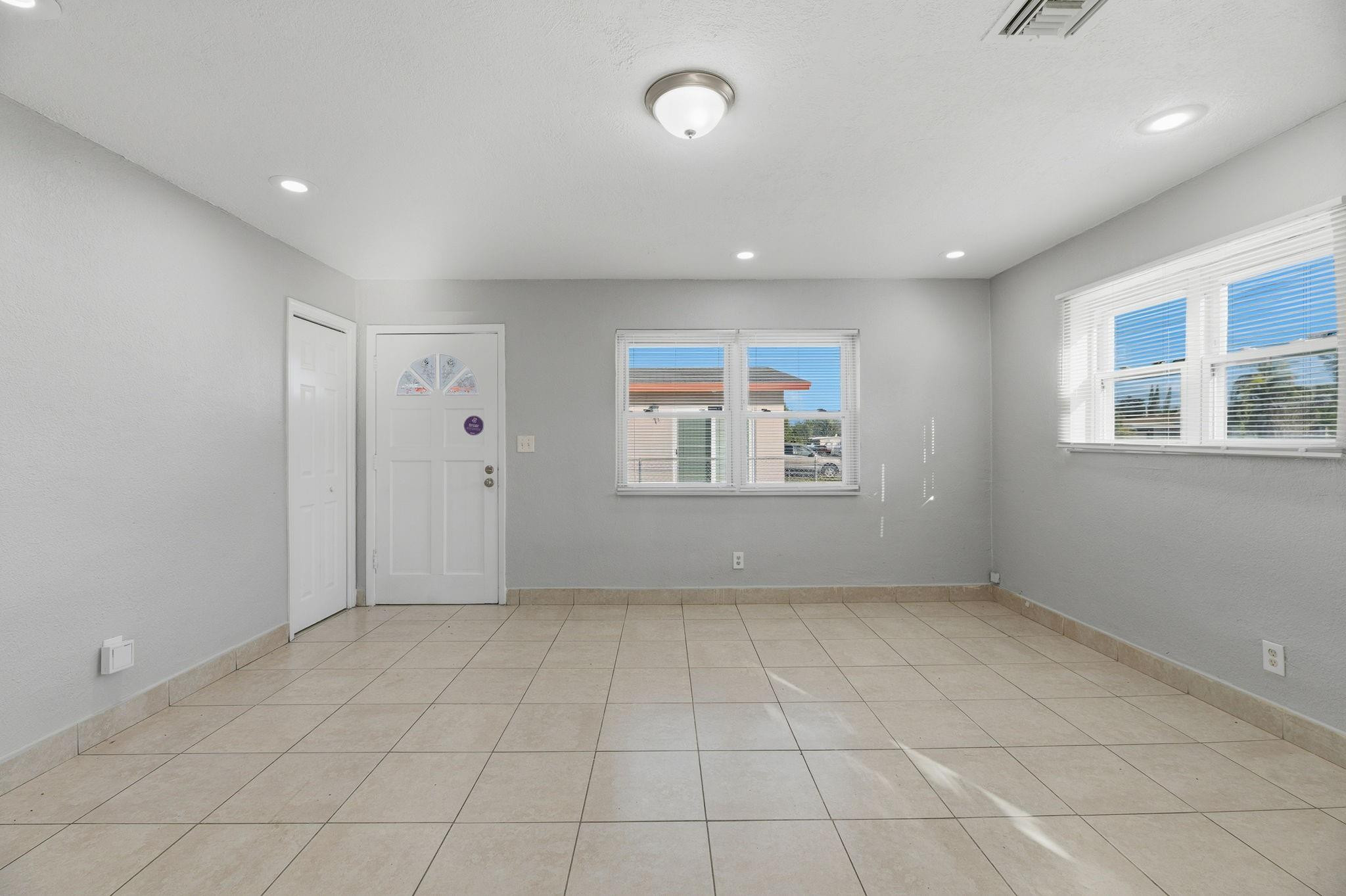 Sunland Park Sec 2 25-37 - Residential