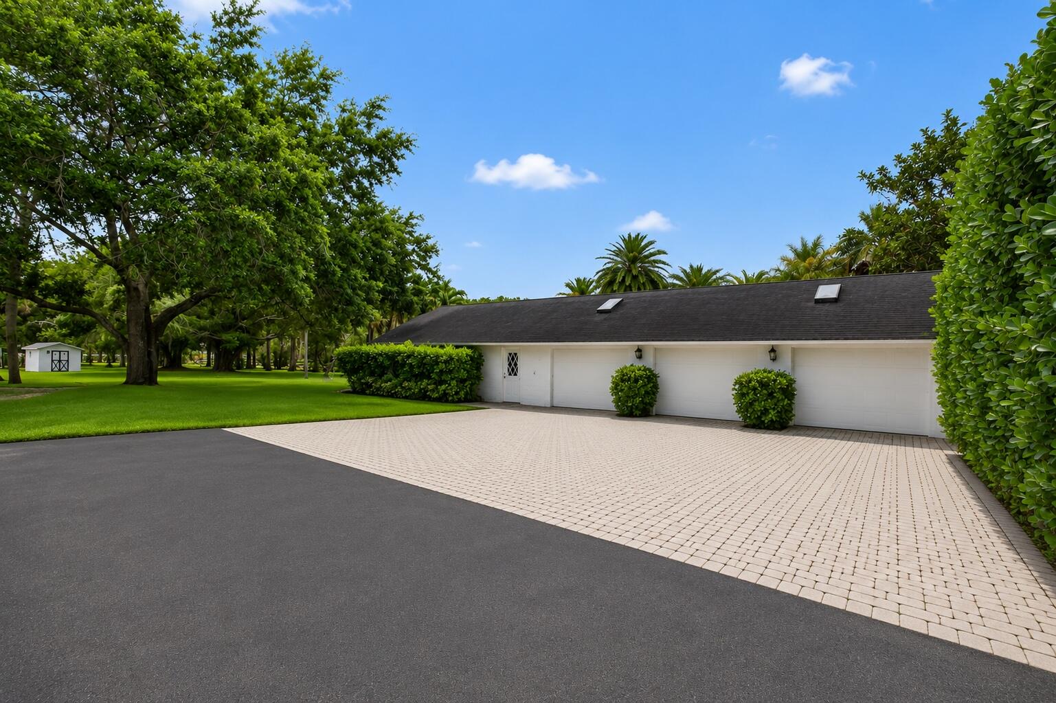 1030 Arabian Drive