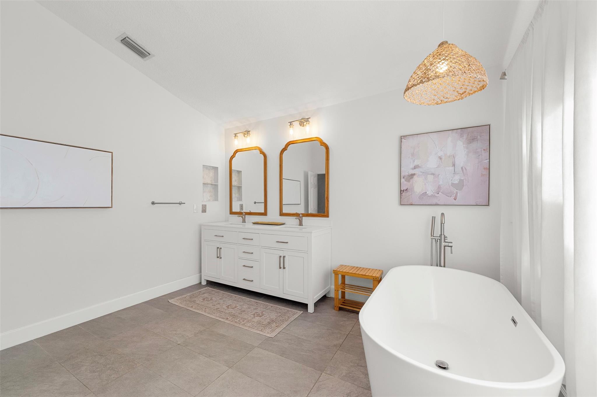 Jacaranda Lakes Sec 13 - Residential Lease