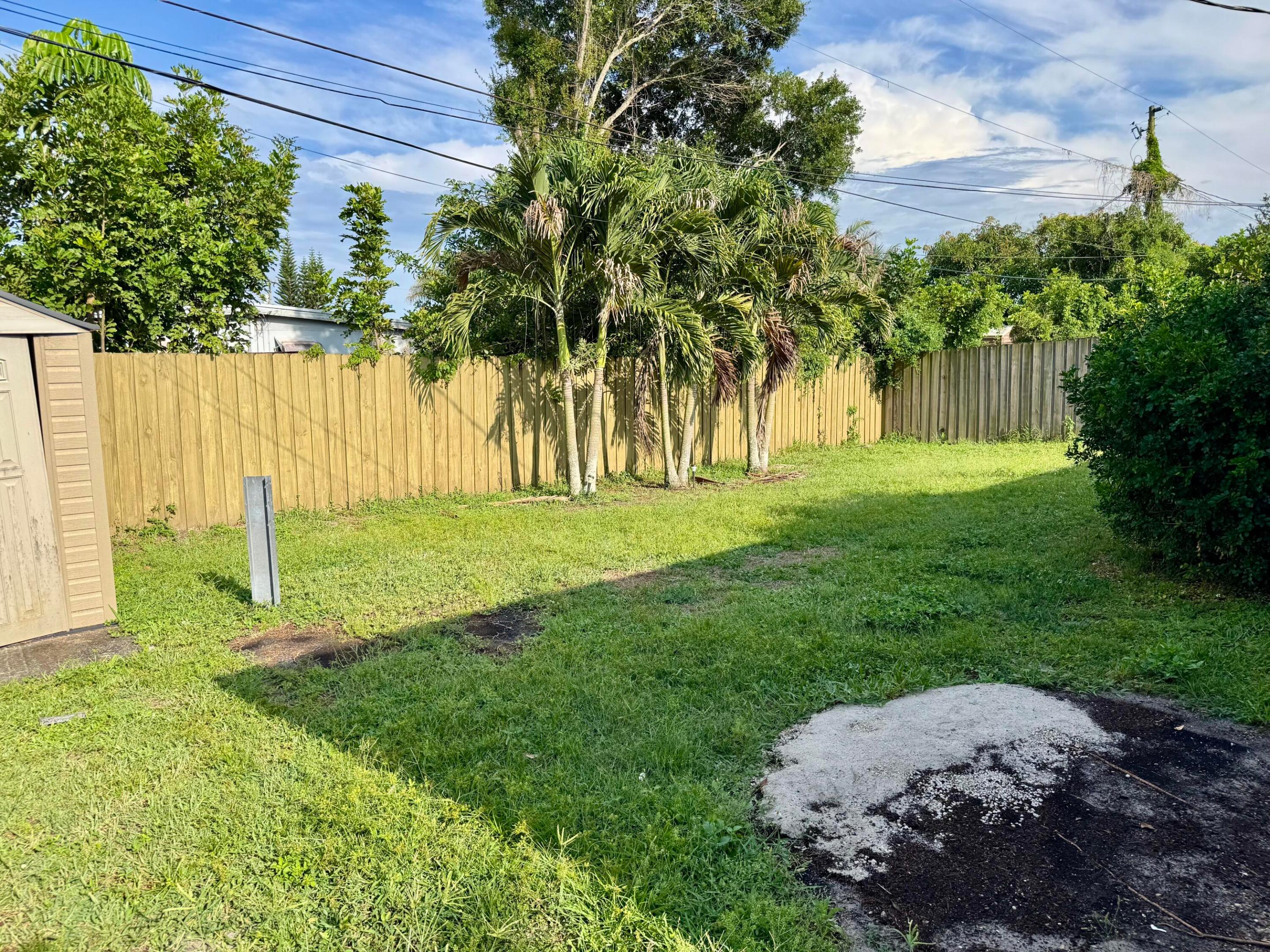 PALM BEACH COLONY SECS 1 AND 2 - Residential Lease