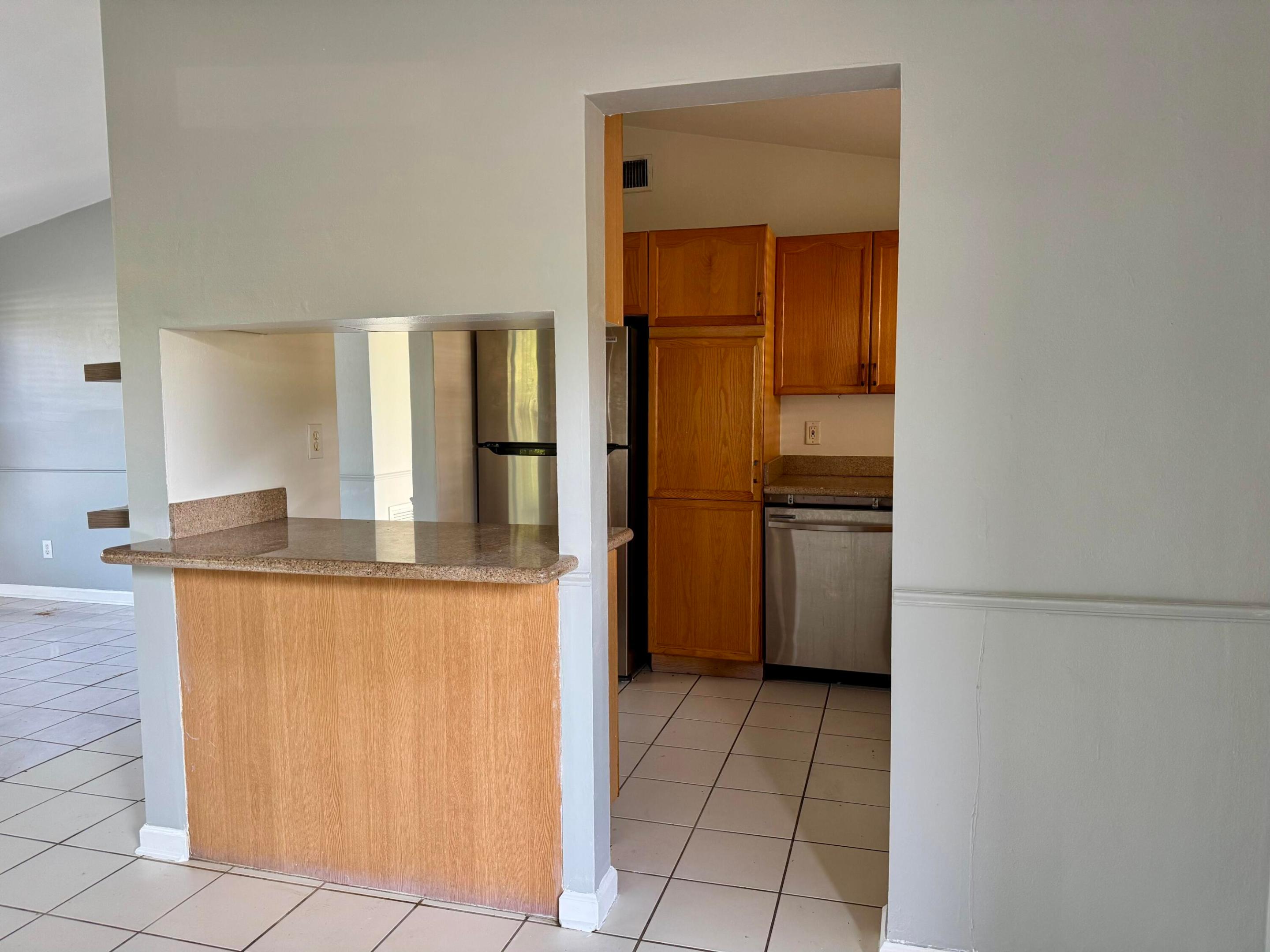 PALM BEACH COLONY SECS 1 AND 2 - Residential Lease