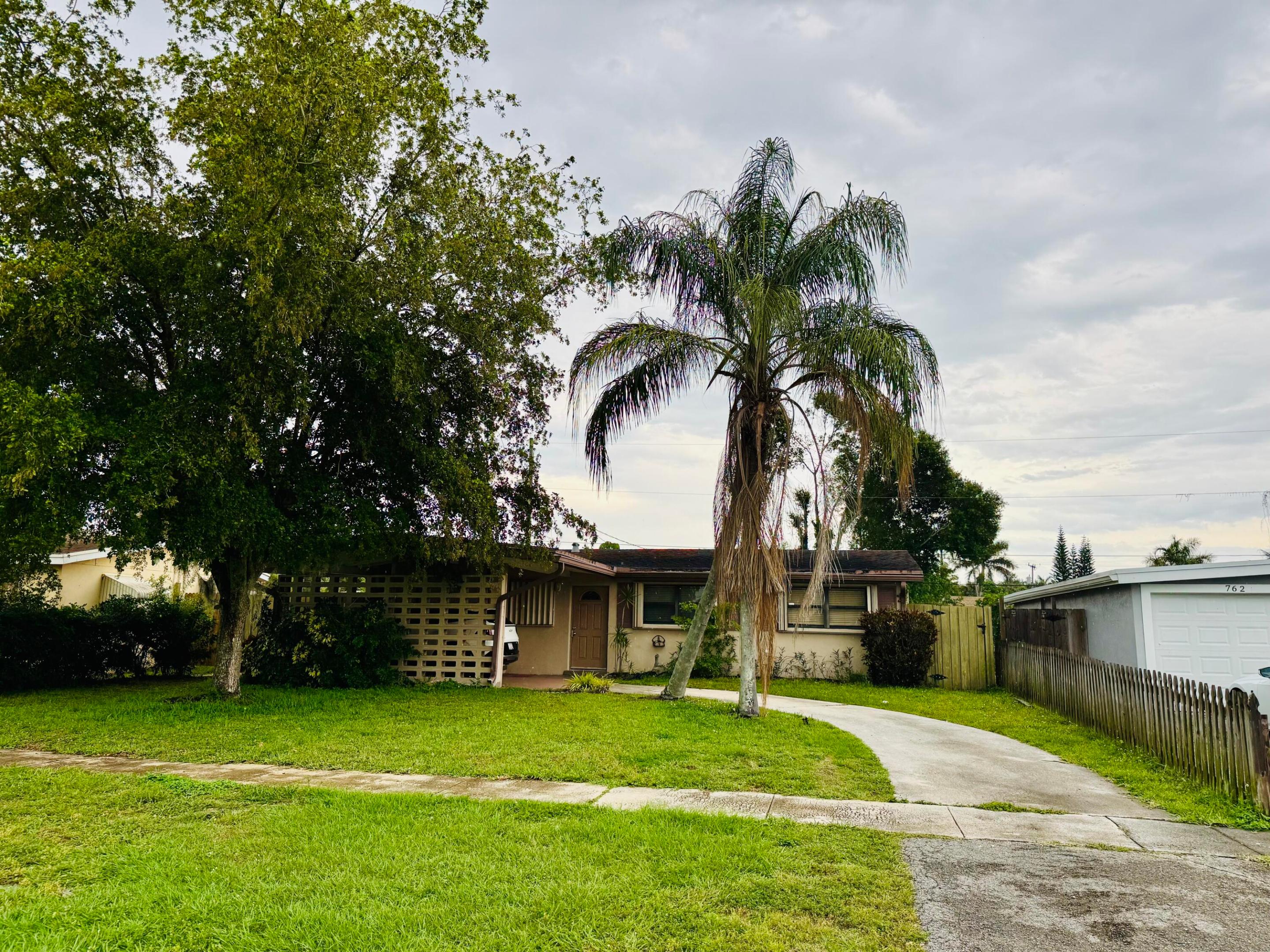 PALM BEACH COLONY SECS 1 AND 2 - Residential Lease