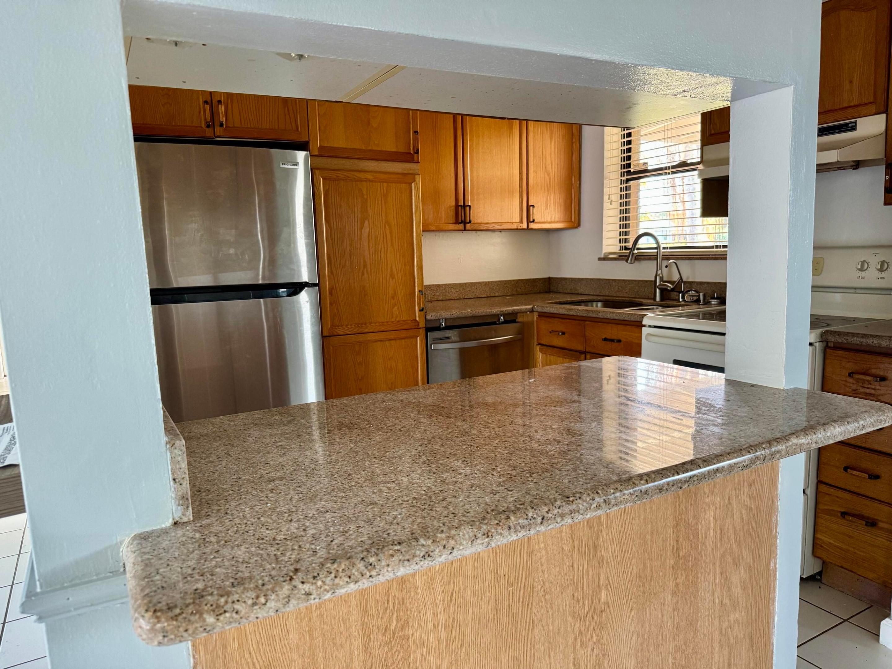 PALM BEACH COLONY SECS 1 AND 2 - Residential Lease