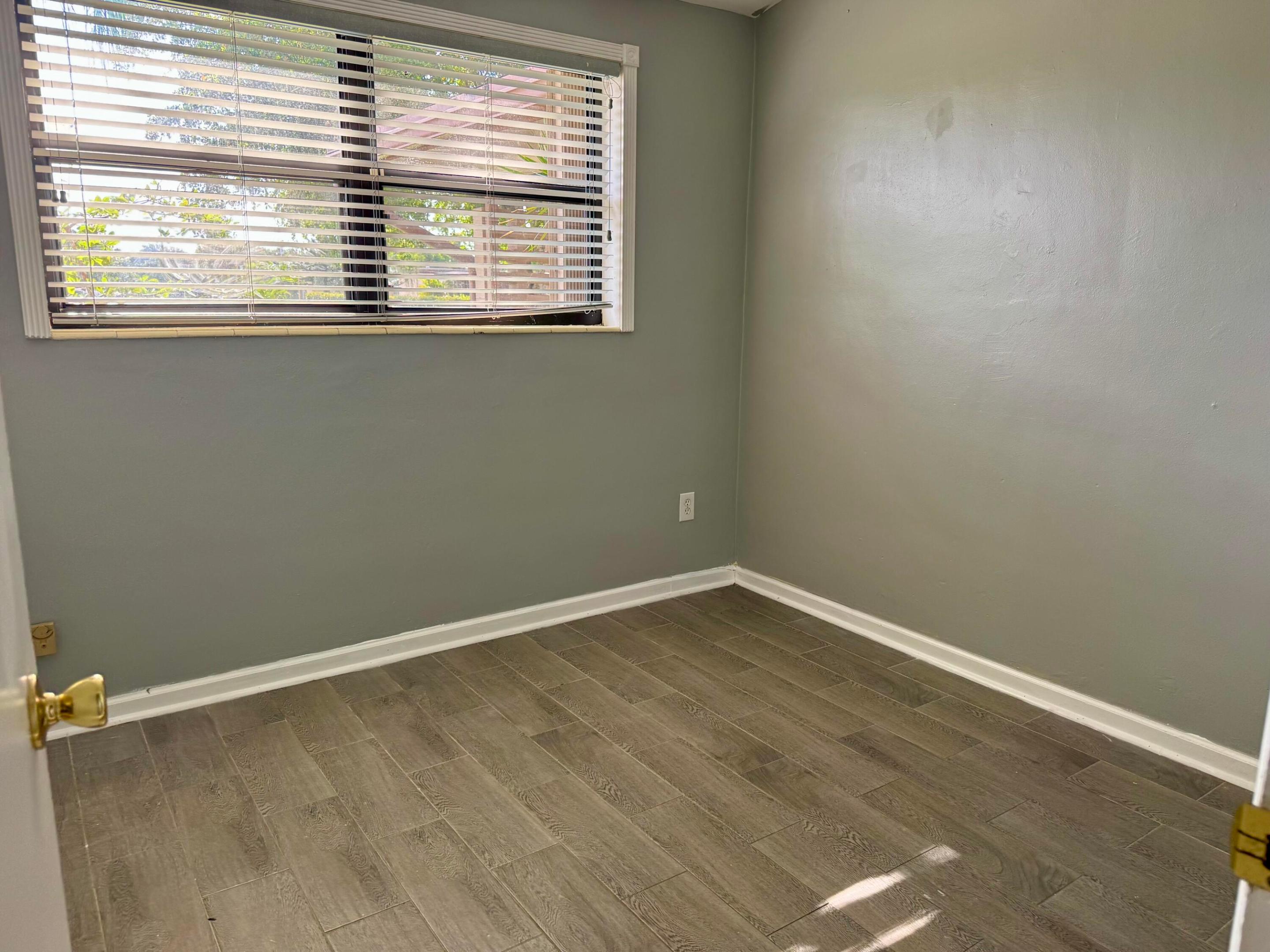 PALM BEACH COLONY SECS 1 AND 2 - Residential Lease